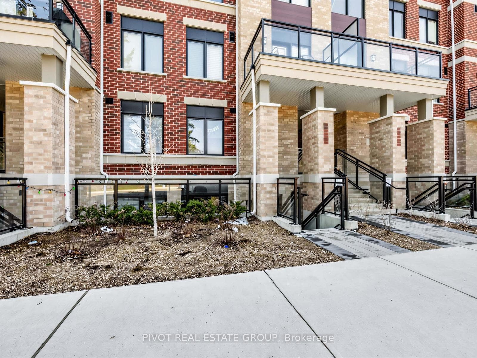 56 Elizabeth Street S 1104, Richmond Hill, ON L4C 5W2, Richmond Hill — photo 1