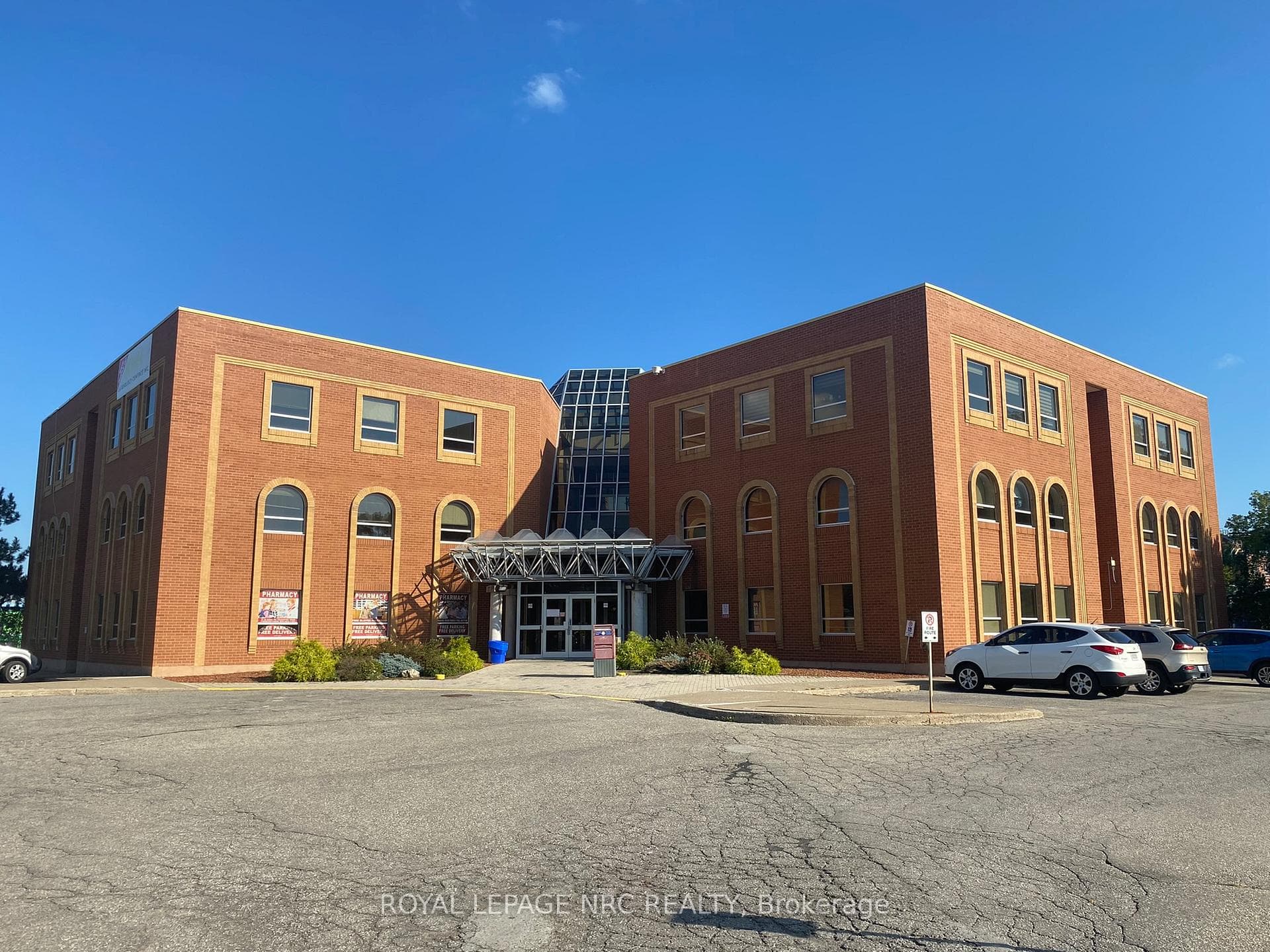 180 Vine Street S 305, St. Catharines, ON L2R 7P3, St. Catharines — photo 1