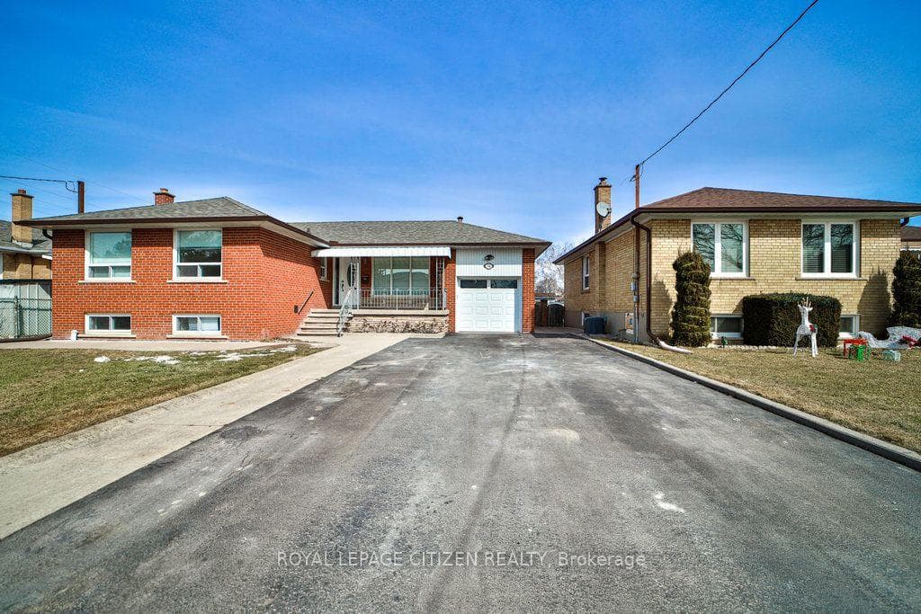 34 Belleglade Court, Toronto, ON M9M 2W4, Toronto W05 — photo 1