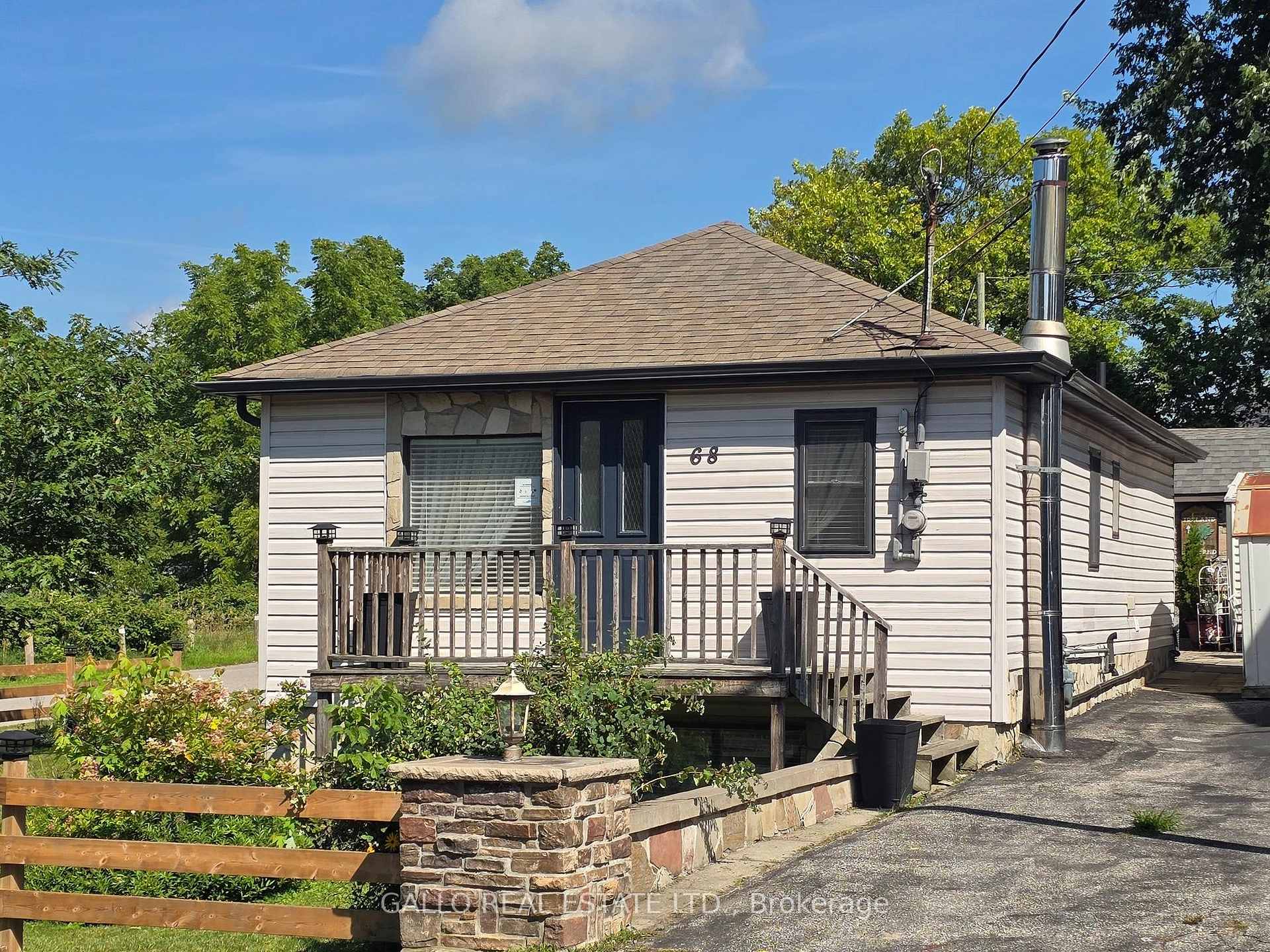 68 Valley Road, Whitchurch-Stouffville, ON L4A 7X3, Whitchurch-Stouffville — photo 1