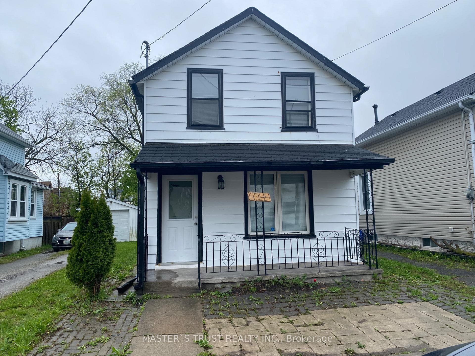 4744 PARK Street, Niagara Falls, ON L2E 2R1, Niagara Falls — photo 1