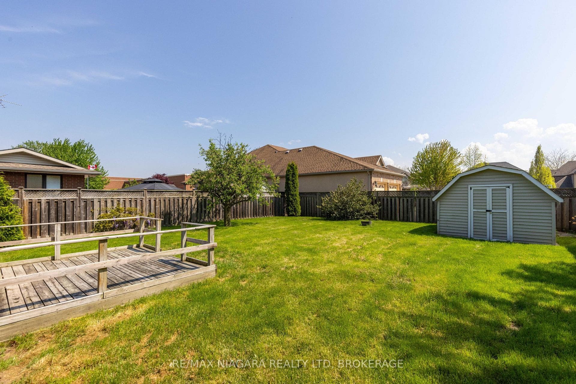 29 Granada Drive, St. Catharines, ON L2N 2S4, St. Catharines — photo 1