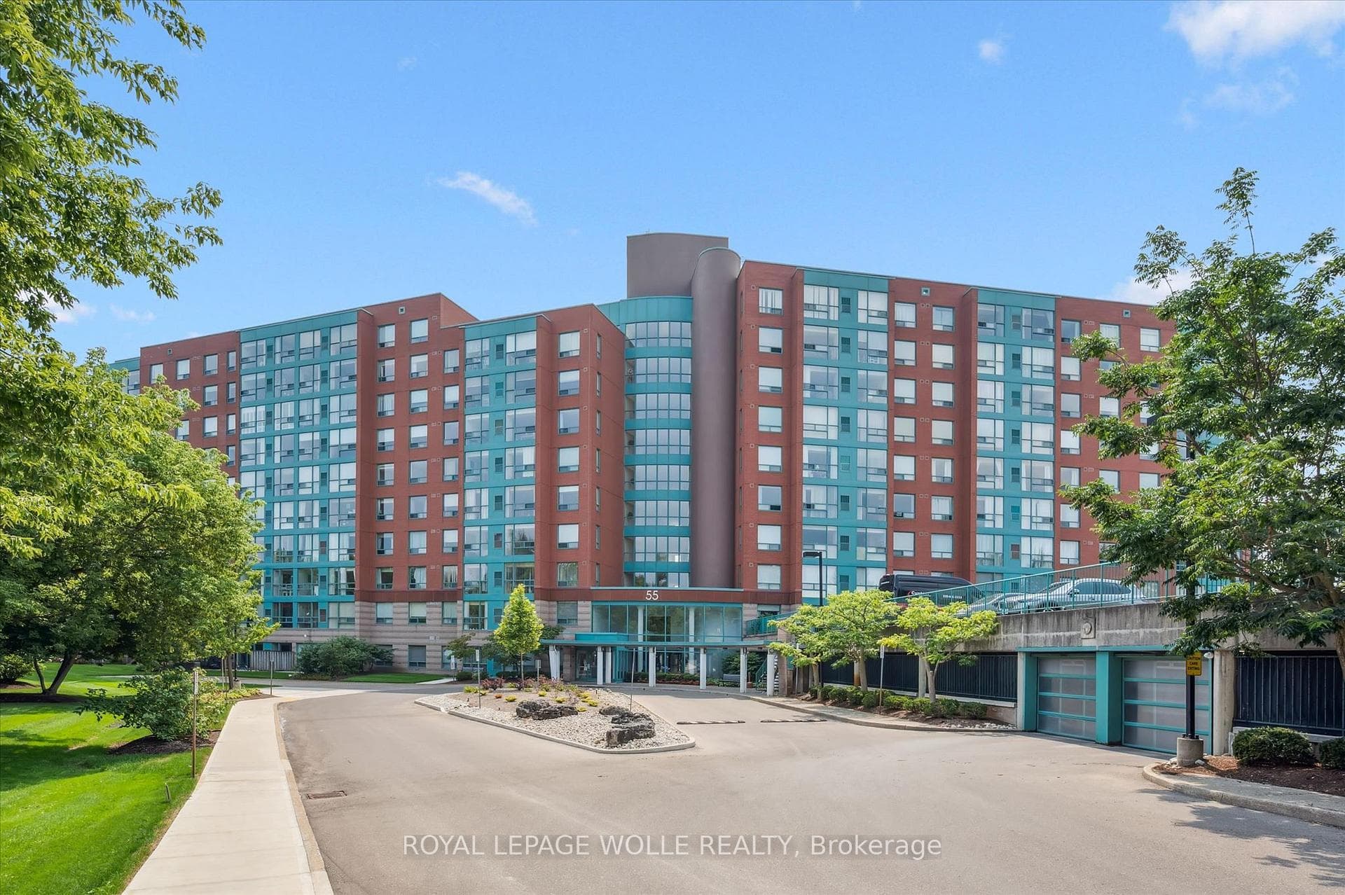 55 Blue Springs Drive 706, Waterloo, ON N2J 4T3, Waterloo — photo 1