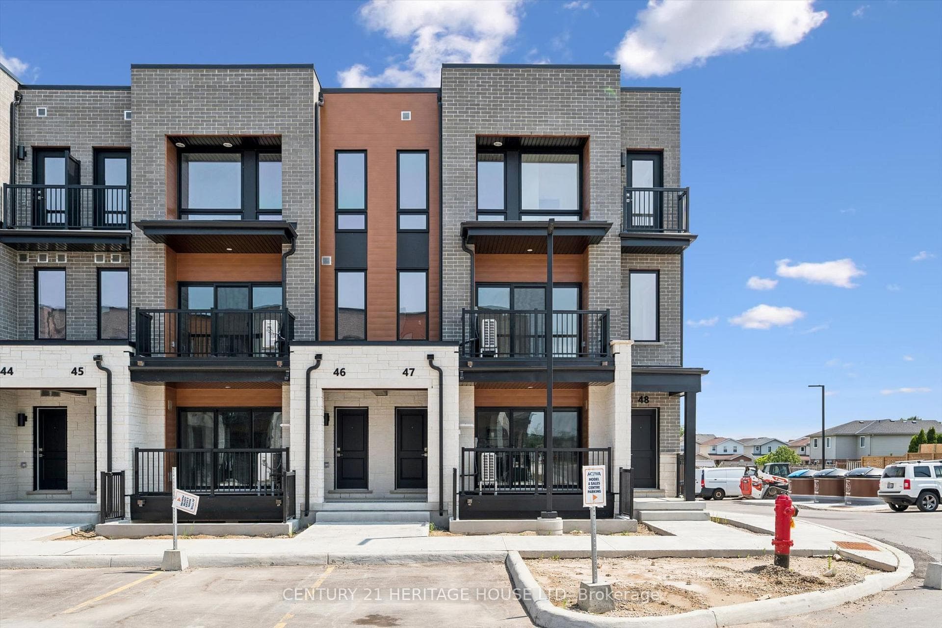 525 Erinbrook Drive B047, Kitchener, ON N2E 0L4, Kitchener — photo 1