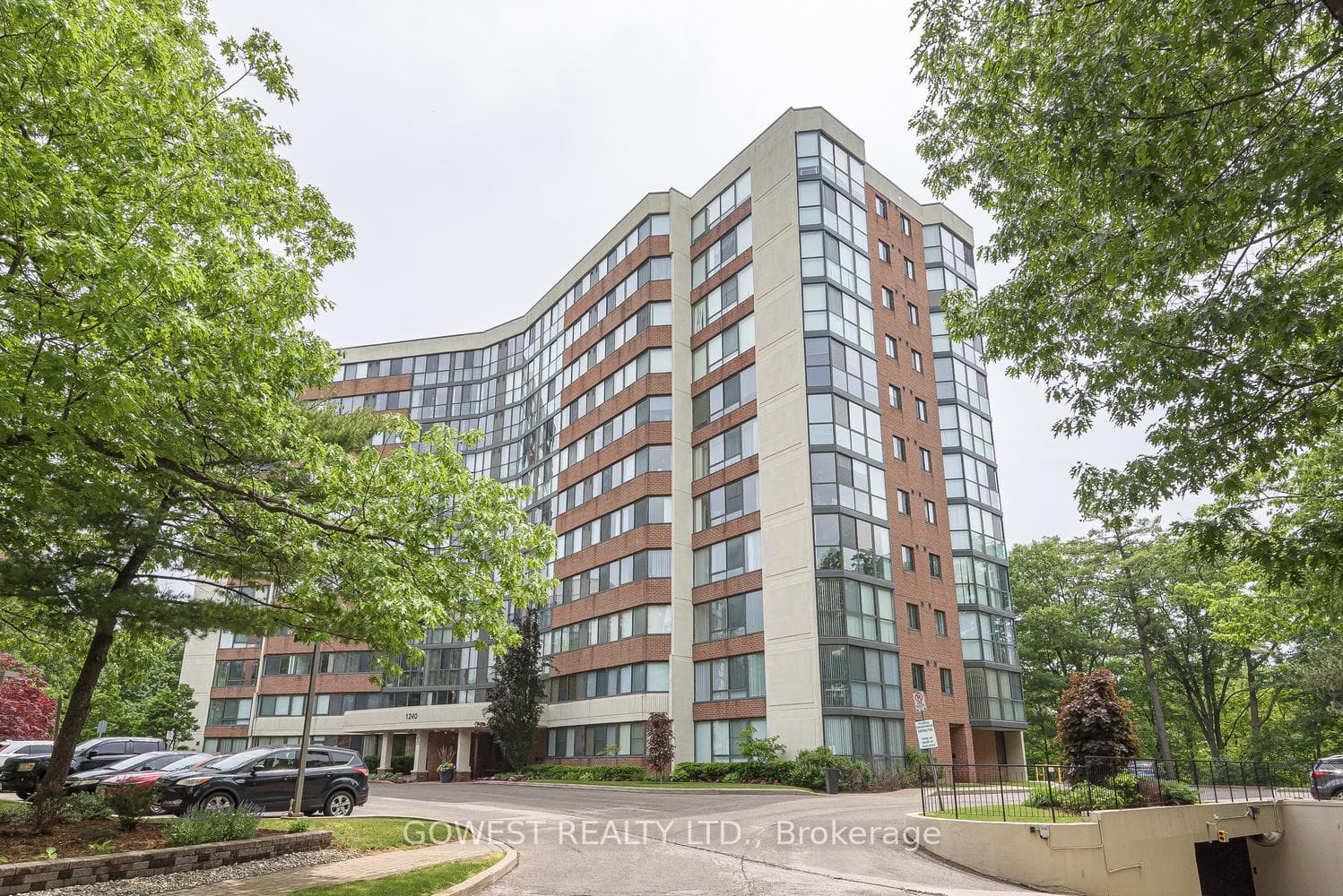 1240 Marlborough Court 1103, Oakville, ON L6H 3K7, Oakville — photo 1