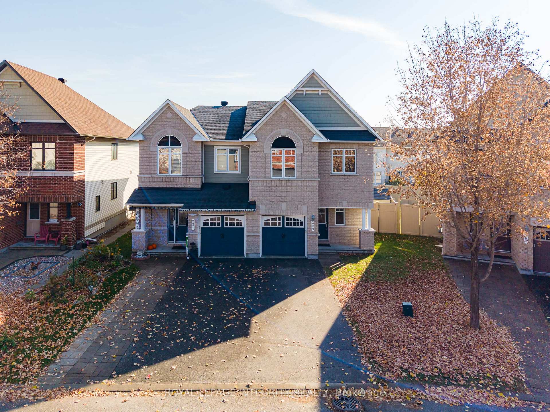 229 Garrity Crescent, Barrhaven, ON K2J 3T7, Barrhaven — photo 1