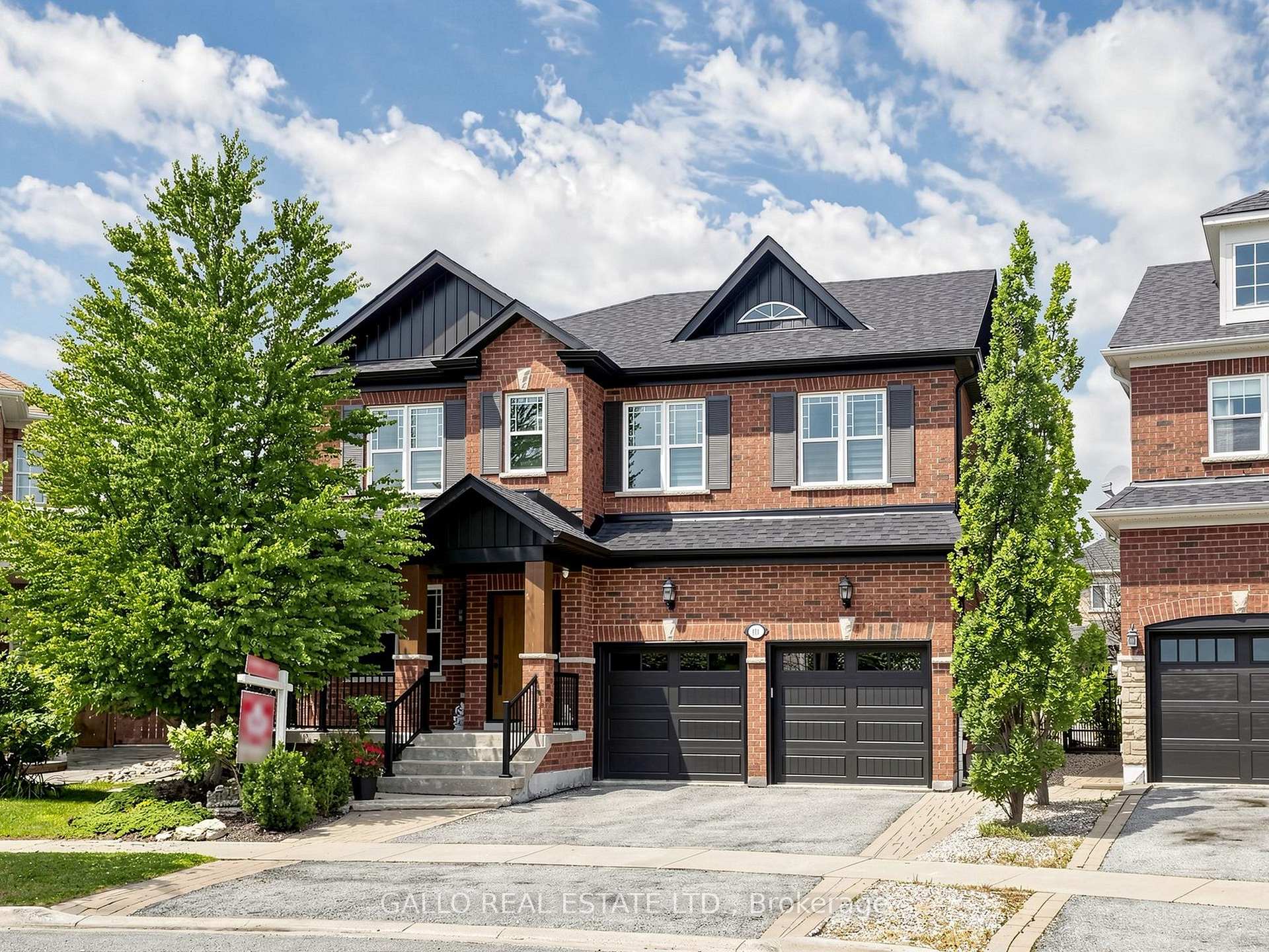 111 Pondmede Crescent, Whitchurch-Stouffville, ON L4A 0E3, Whitchurch-Stouffville — photo 1