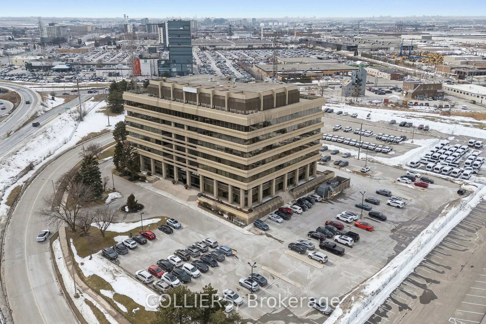 200 Ronson Drive, Toronto, ON M9W 5Z9, Toronto W10 — photo 1