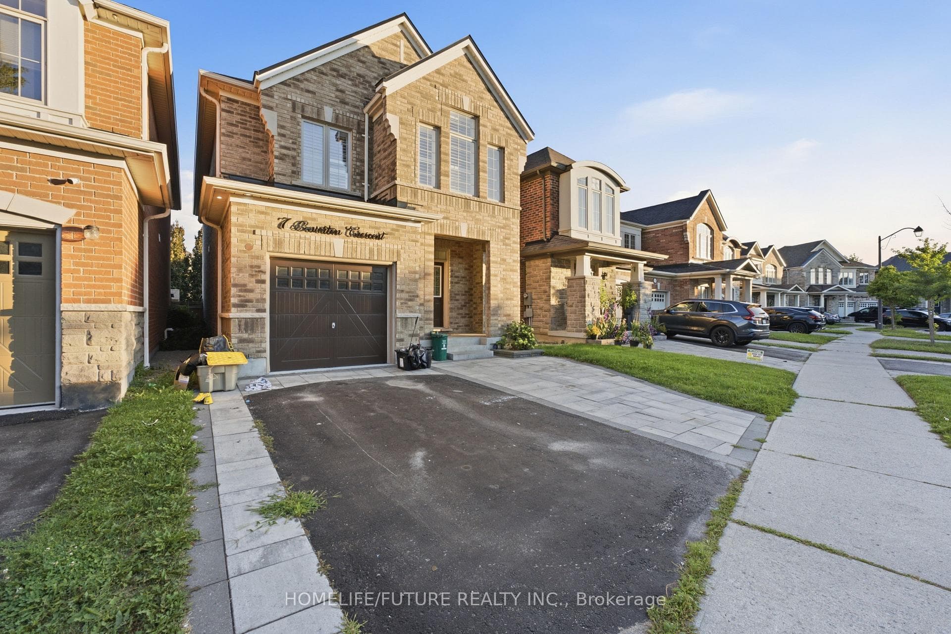 7 Beverton Crescent, Ajax, ON L1T 0L8, Ajax — photo 1