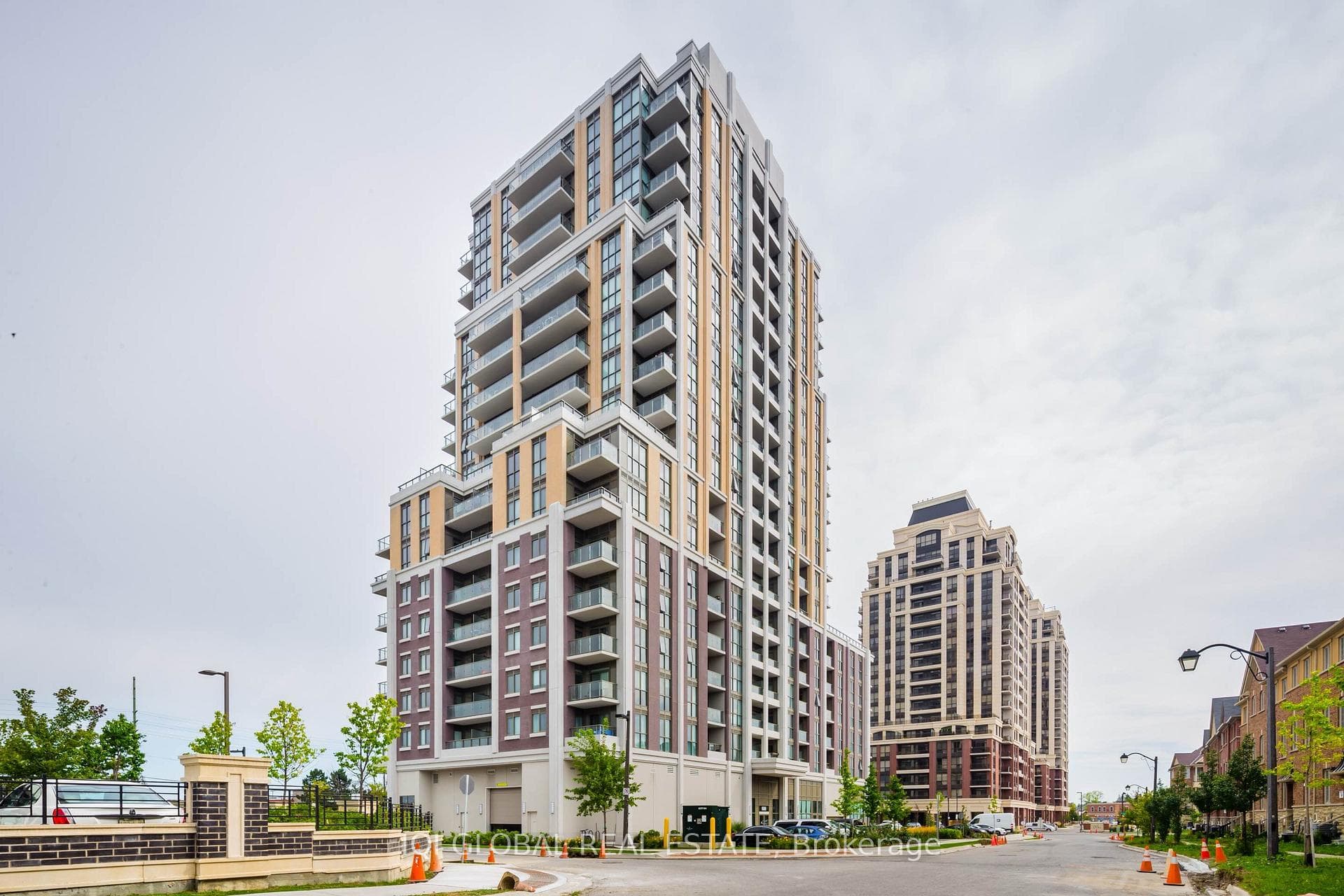 9560 Markham Road 1808, Markham, ON L6E 0N6, Markham — photo 1
