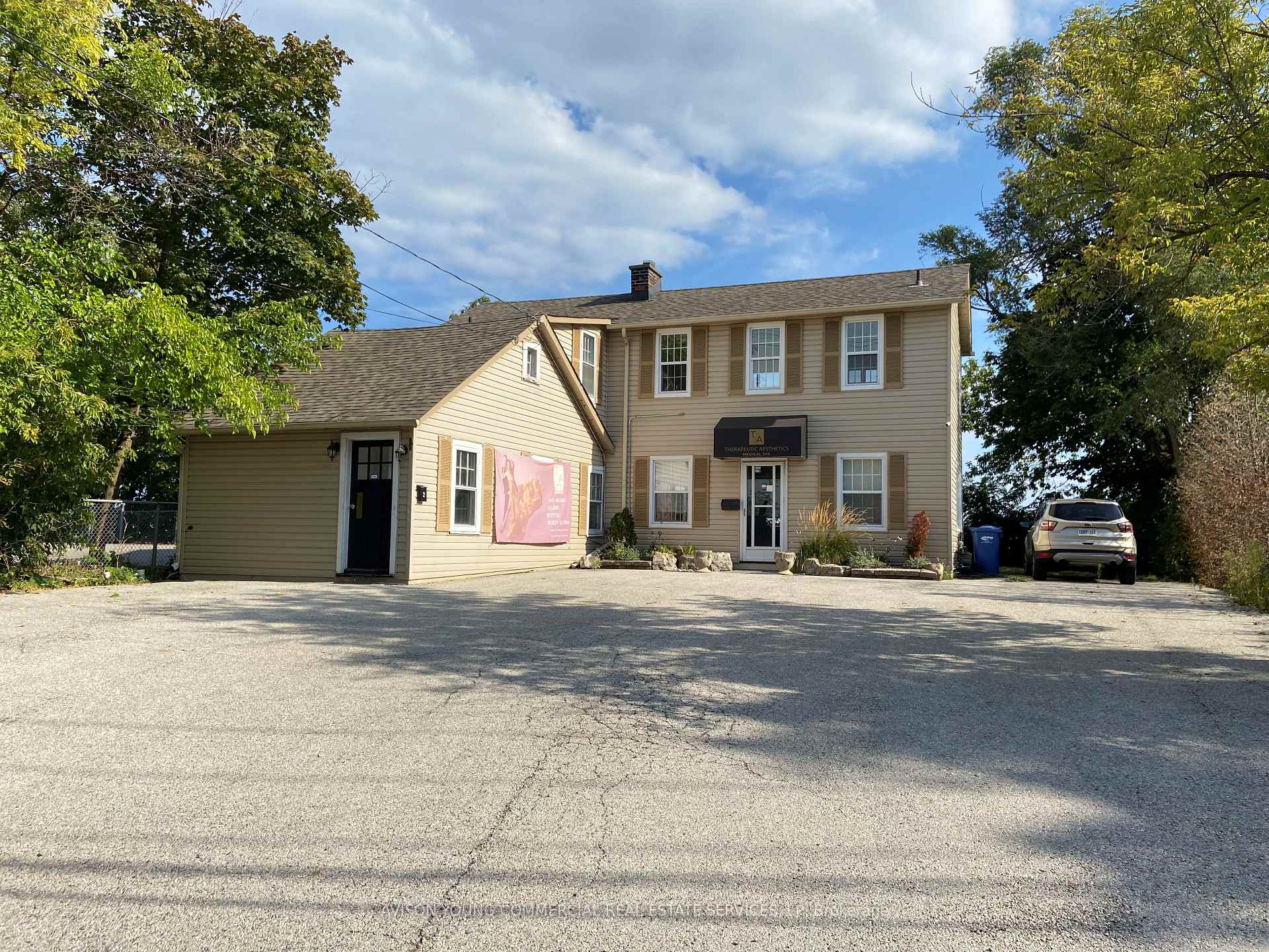 2108 Old Lakeshore Road, Burlington, ON L7R 1A3, Burlington — photo 1