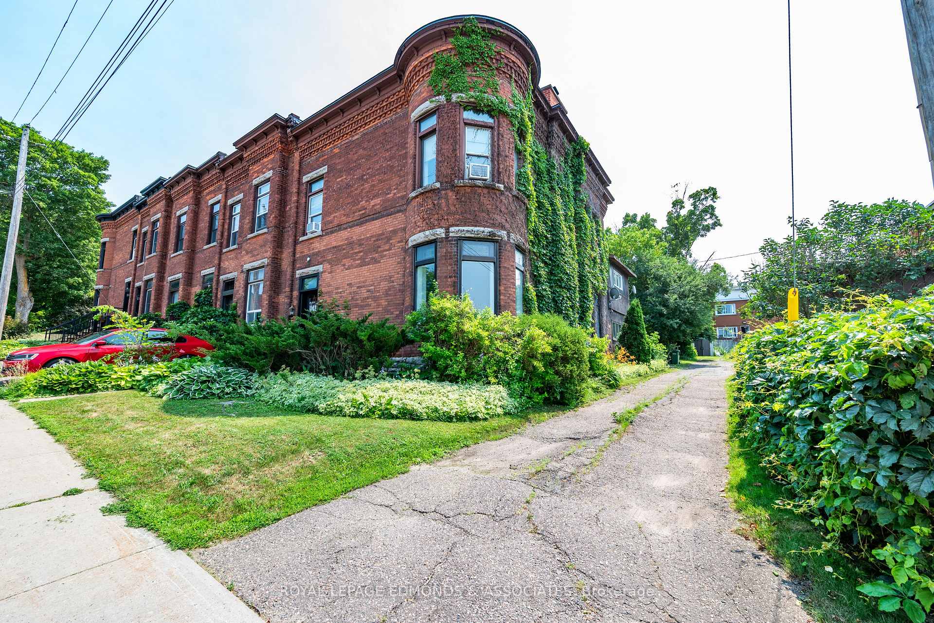 188 Esther Street, Pembroke, ON K8A 3C2, Pembroke — photo 1