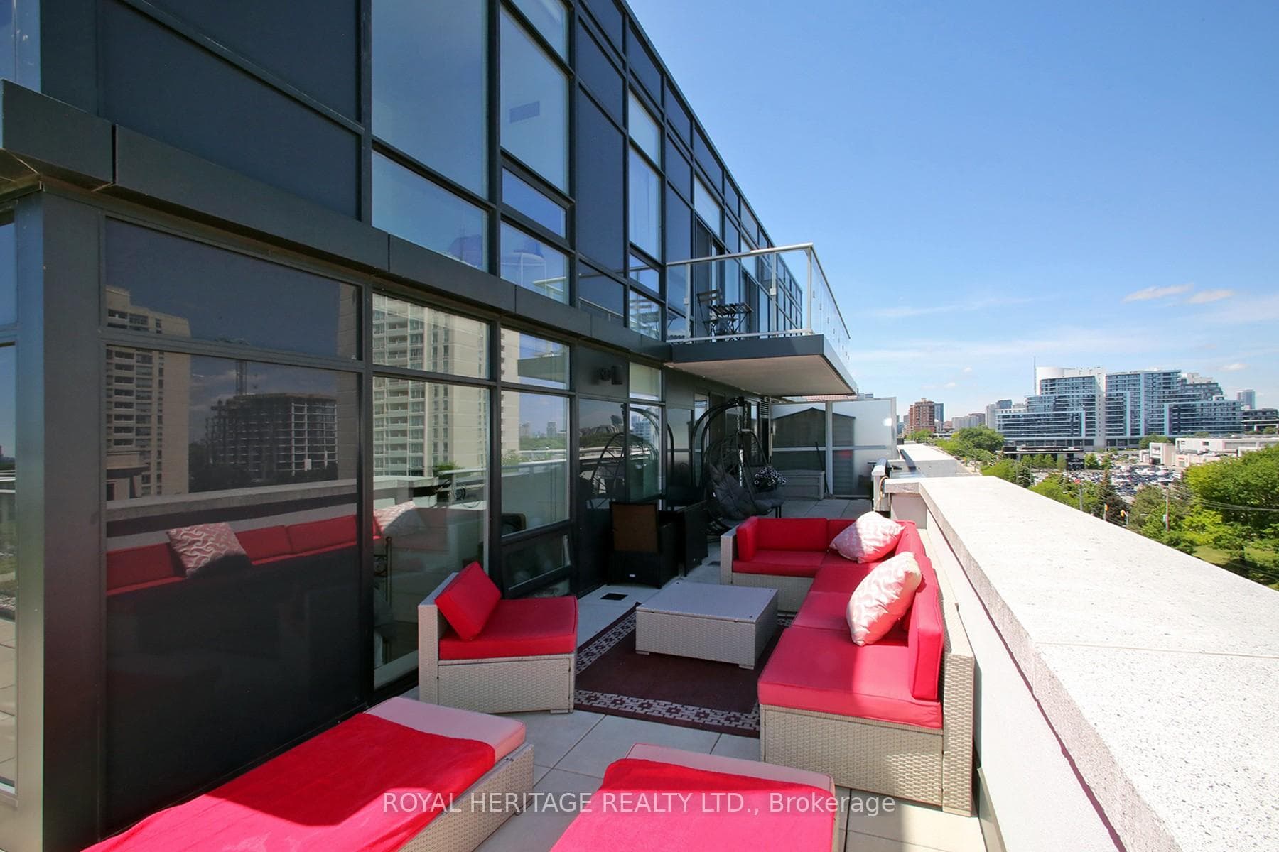 621 Sheppard Avenue E TPH08, Toronto, ON M2K 1B5, Toronto C15 — photo 1