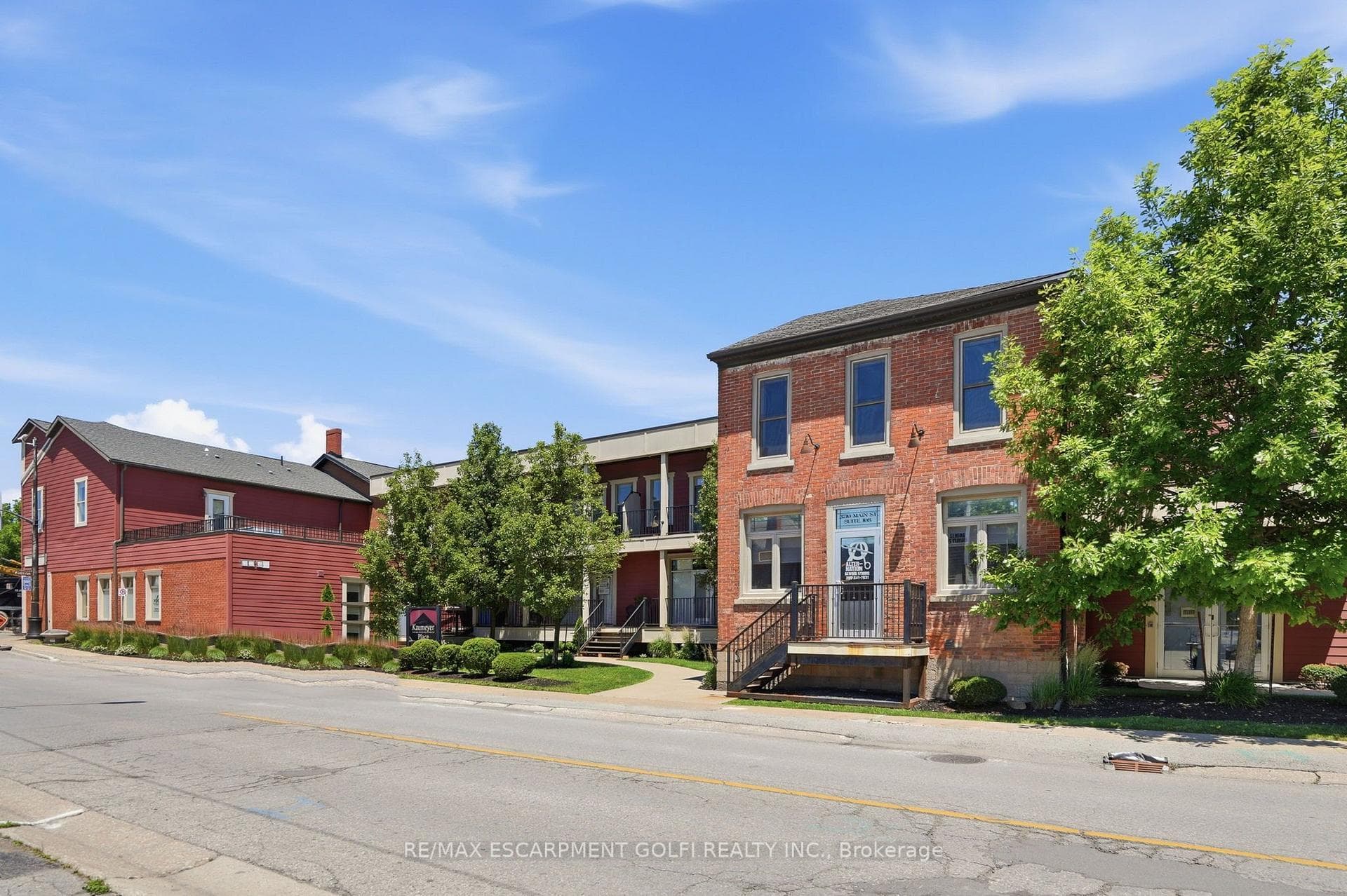 3710 Main Street 201, Niagara Falls, ON L2G 6B1, Niagara Falls — photo 1