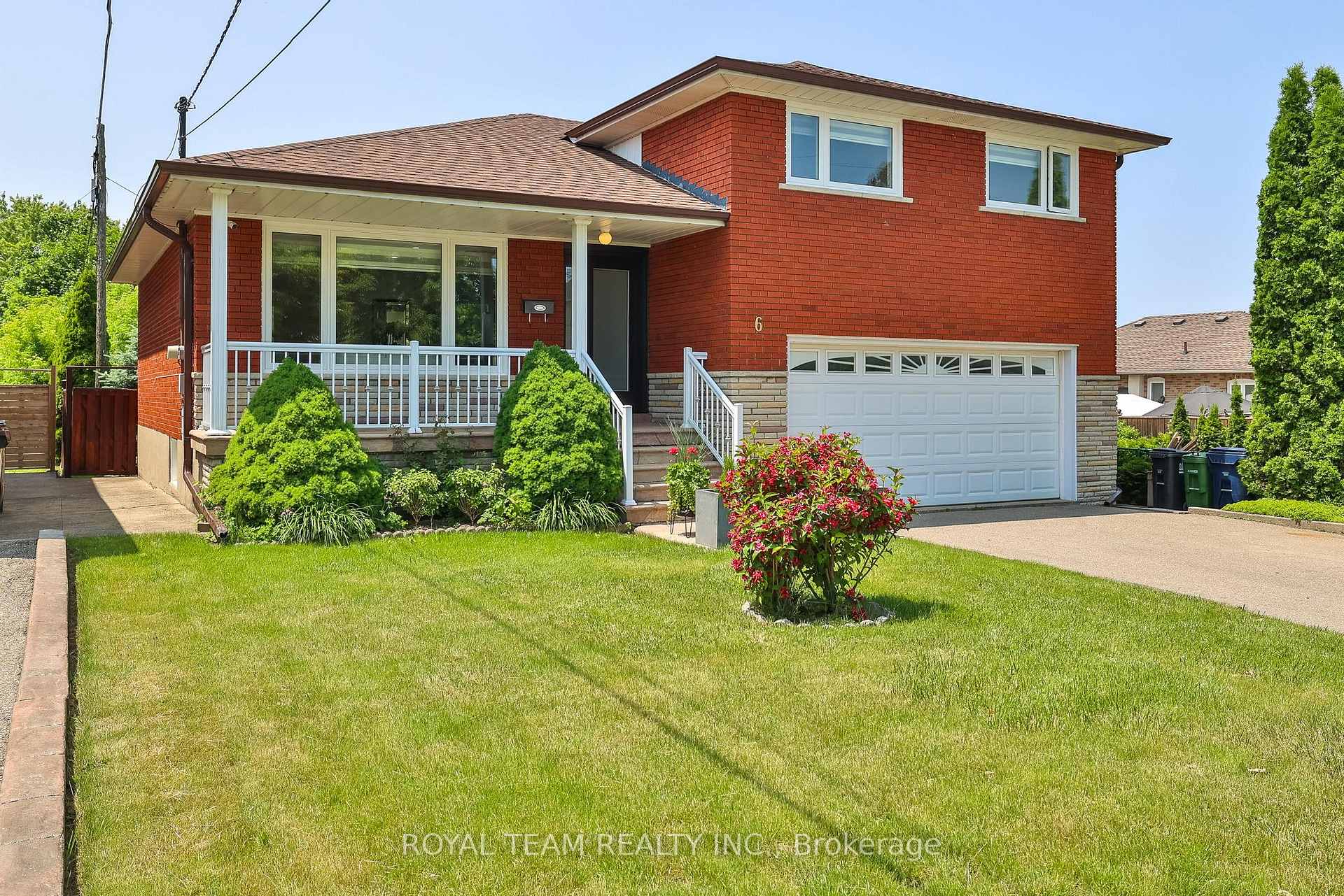 6 Crioline Road, Toronto, ON M6L 2S3, Toronto W04 — photo 1