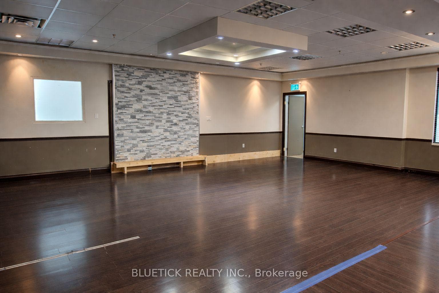 1055 Clark Boulevard SF 5, Brampton, ON L6T 3W4, Brampton — photo 1