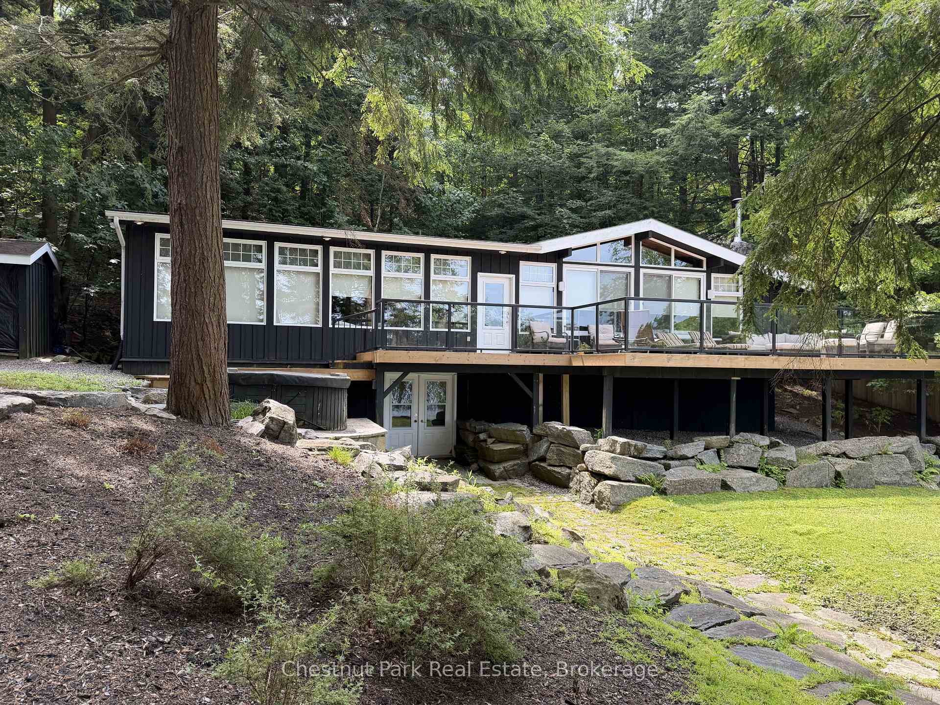 1002 Ahmic Drive N, Muskoka Lakes, ON P0B 1G0, Muskoka Lakes — photo 1