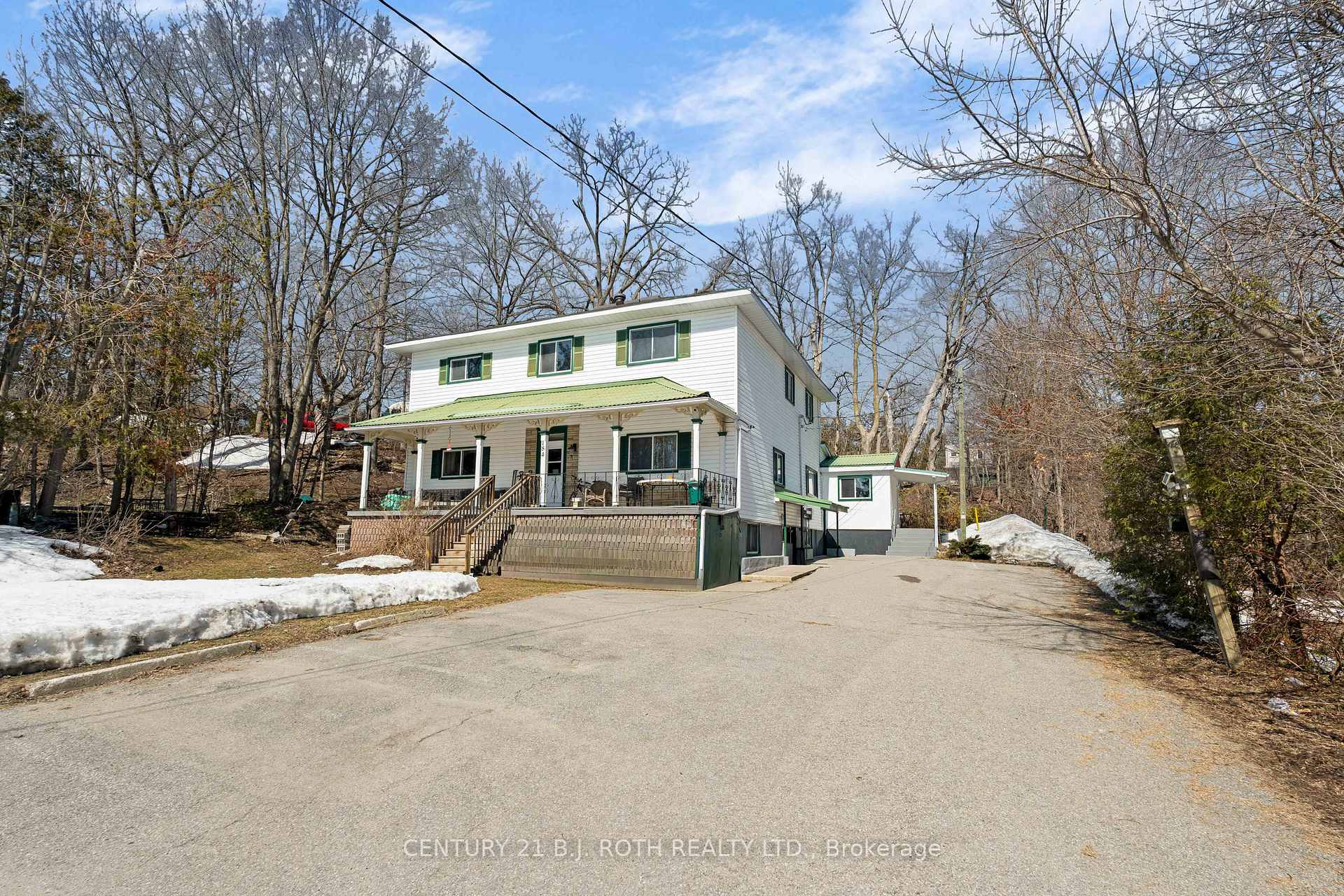 184 Borland Street E, Orillia, ON L3V 2C3, Orillia — photo 1