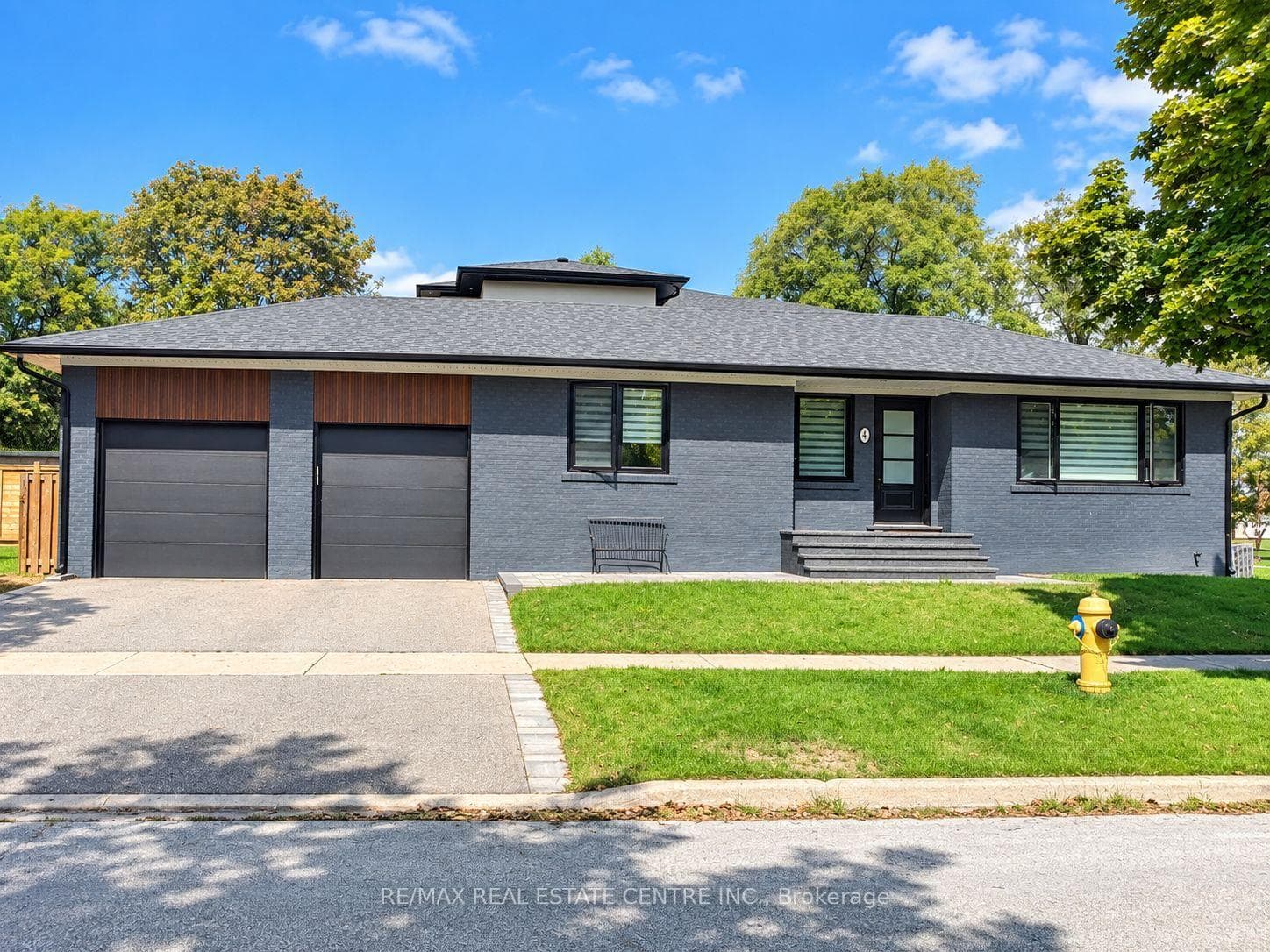 4 Rockfield Drive, Toronto, ON M9B 1S1, Toronto W08 — photo 1