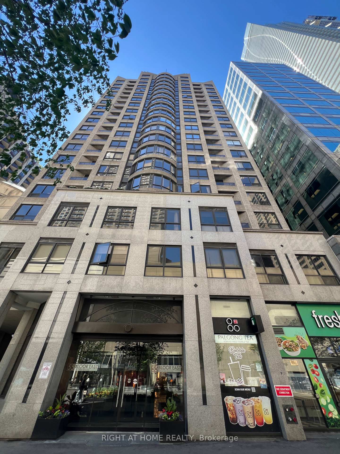 55 Bloor Street E 1702, Toronto, ON M4W 3W6, Toronto C08 — photo 1