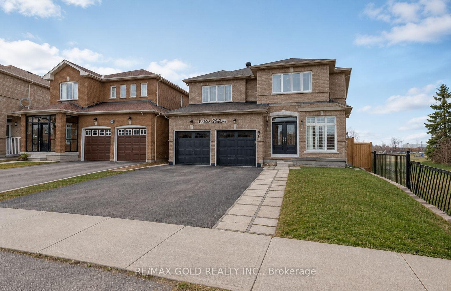 91 Sewells Lane, Brampton, ON L7A 2Z8, Brampton — photo 1