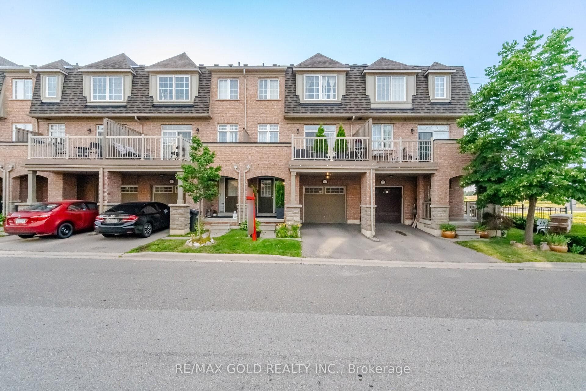 4 Utopia Way, Brampton, ON L6P 4A5, Brampton — photo 1