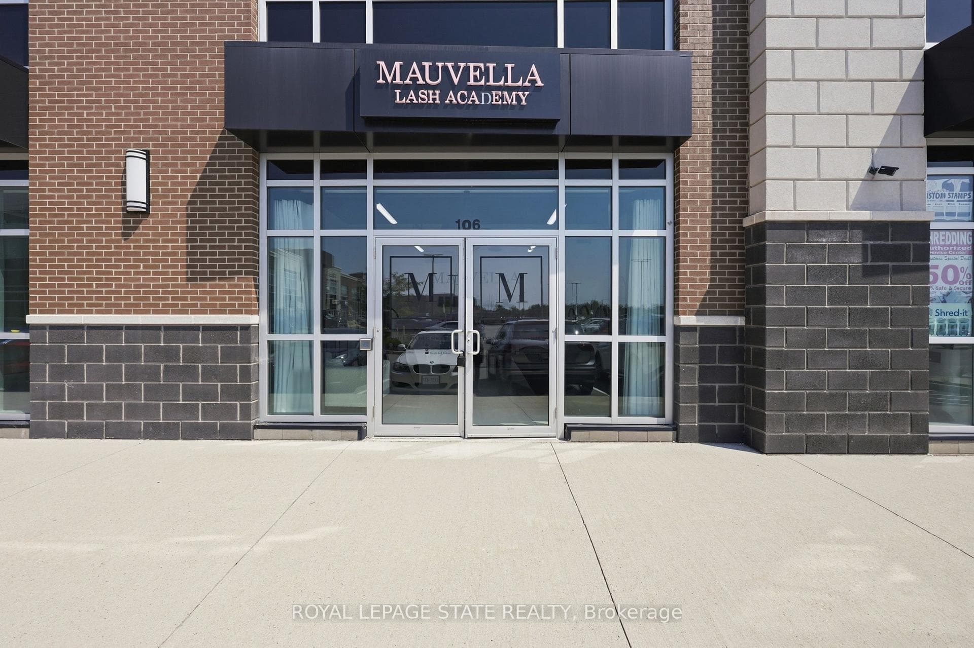 3475 Rebecca Street 106, Oakville, ON L6L 0H3, Oakville — photo 1