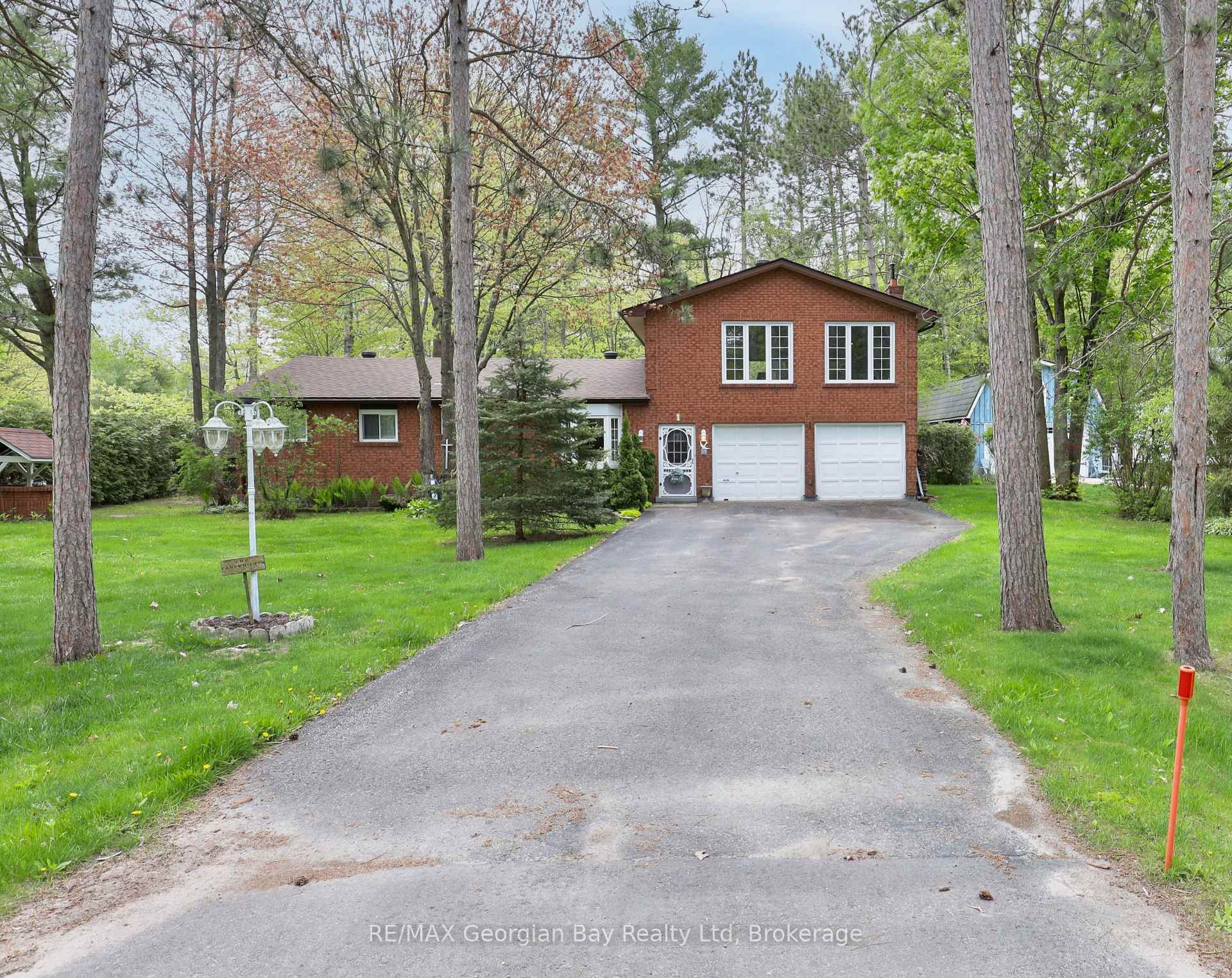 1 Lindale Avenue, Tiny, ON L9M 0J2, Tiny — photo 1