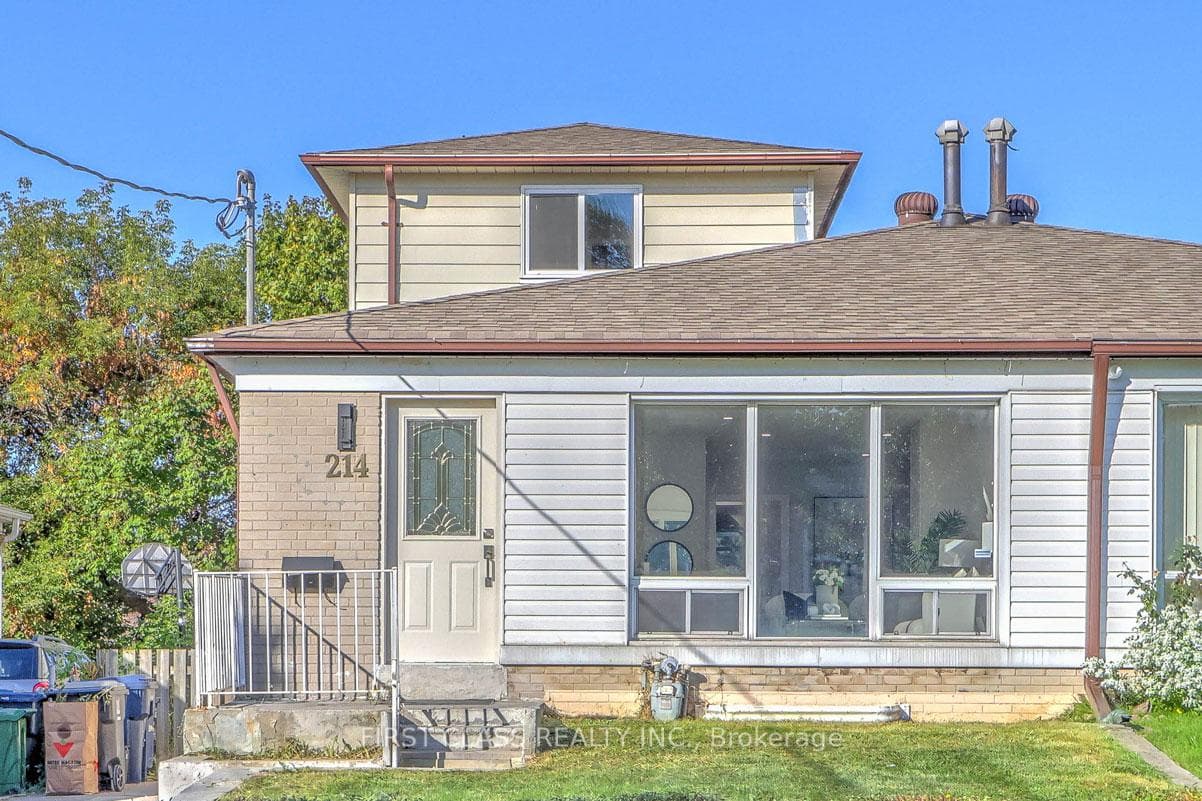 214 Linden Avenue Basement, Toronto, ON M1K 3H8, Toronto E04 — photo 1