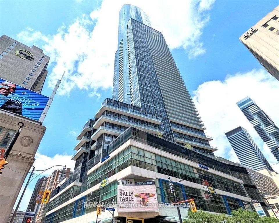 384 Yonge Street 71, Toronto, ON M5B 1S8, Toronto C08 — photo 1