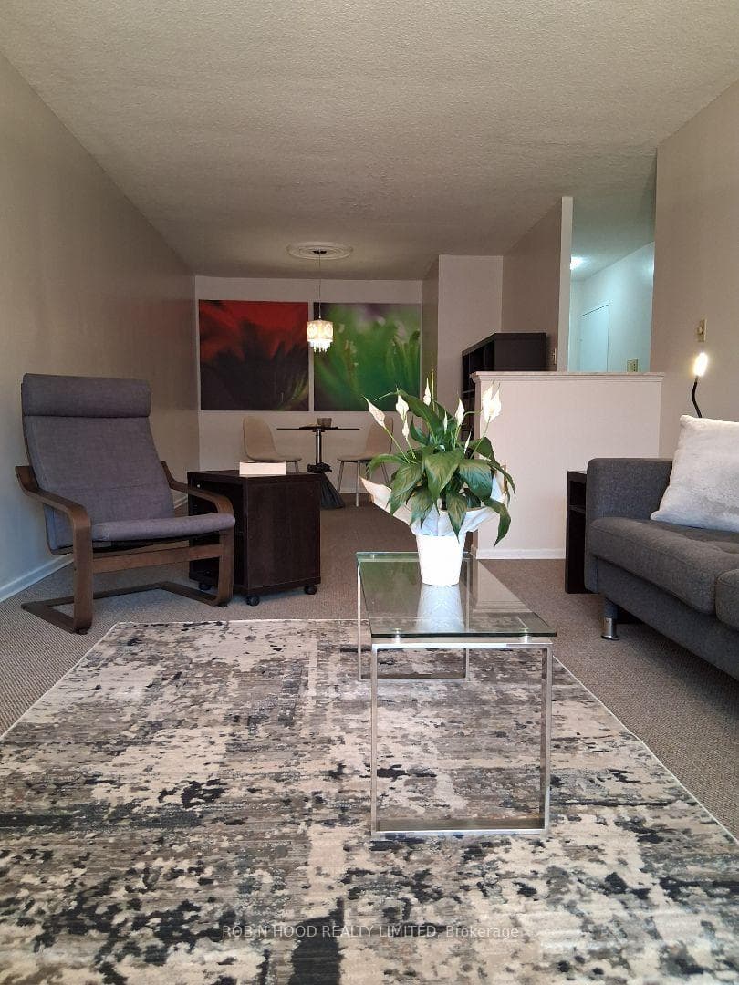 975 Warwick Court 605, Burlington, ON L7T 3Z7, Burlington — photo 1