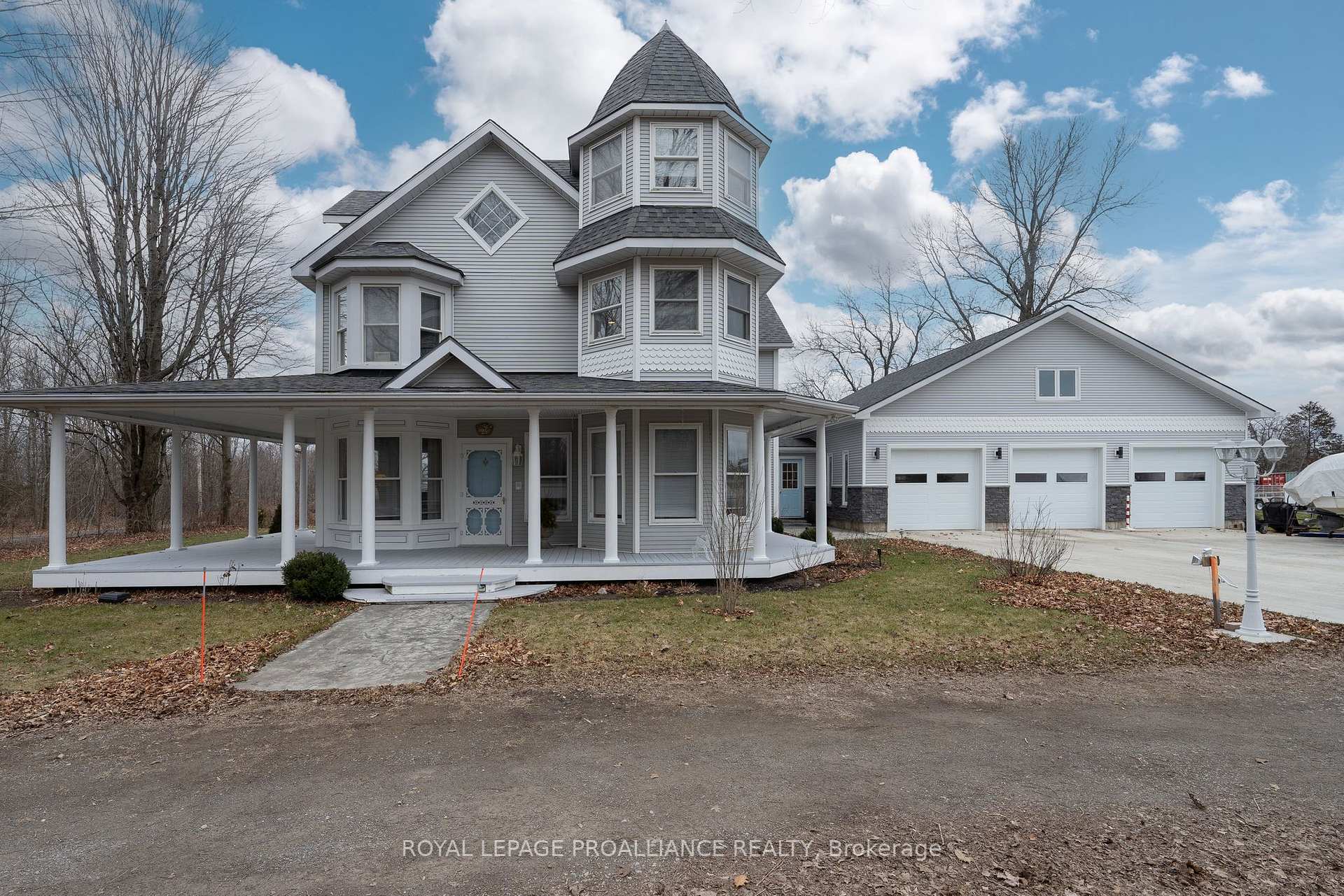 25 Prinyers Cove Crescent, Prince Edward County, ON K0K 2T0, Prince Edward County — photo 1