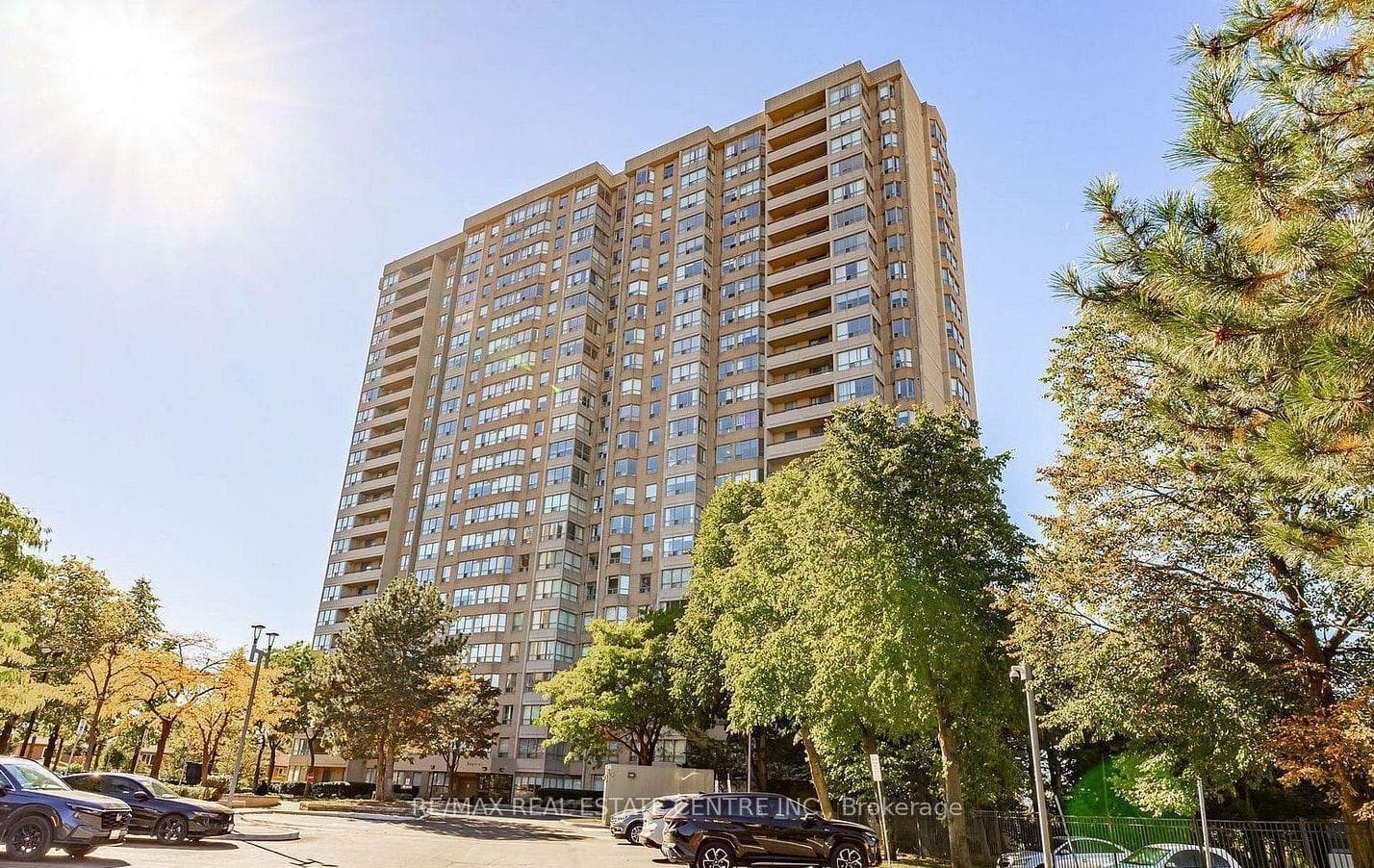 30 Malta Avenue E 802, Brampton, ON L6Y 4S5, Brampton — photo 1