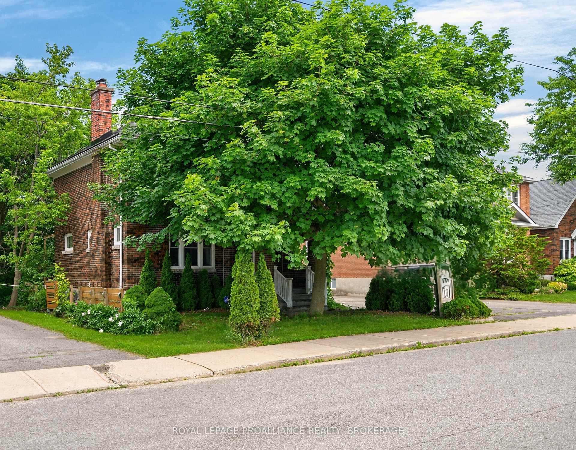 101 Napier Street, Kingston, ON K7L 4G2, Kingston — photo 1