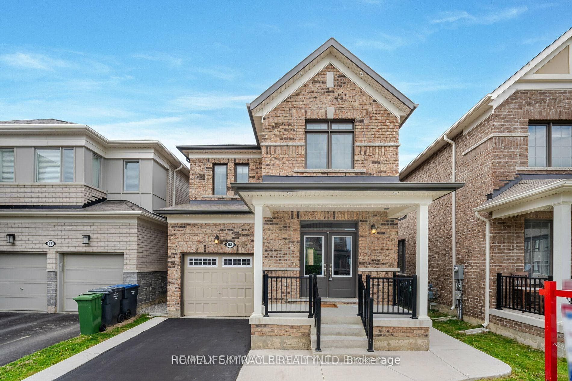 68 Circus Crescent, Brampton, ON L7A 5E1, Brampton — photo 1