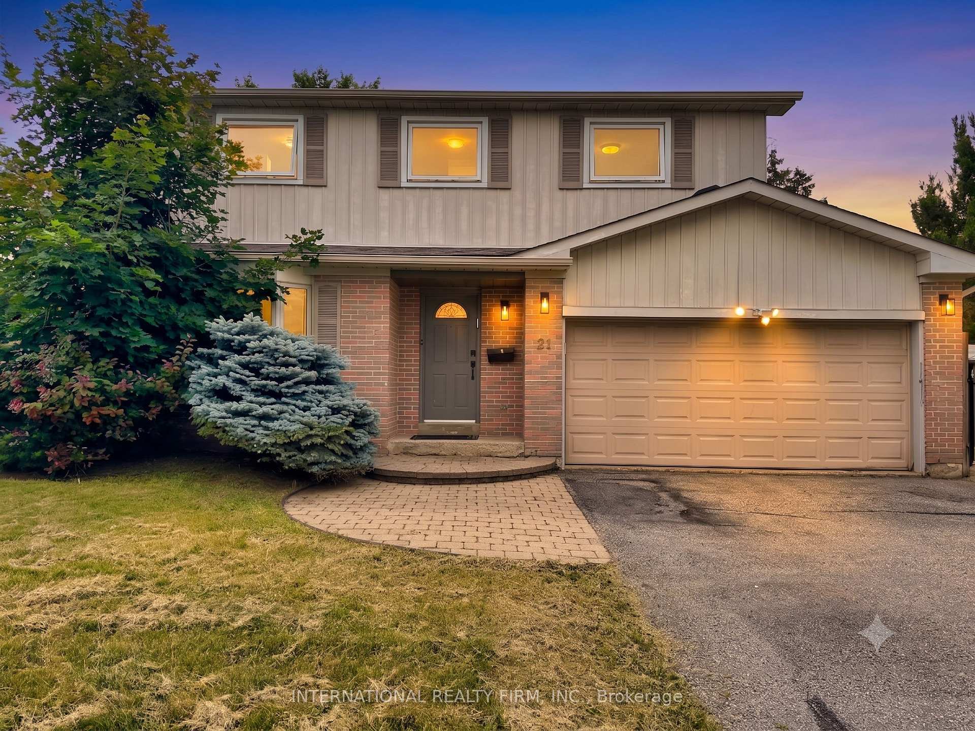 21 Mayvern Crescent, Richmond Hill, ON L4C 5J5, Richmond Hill — photo 1