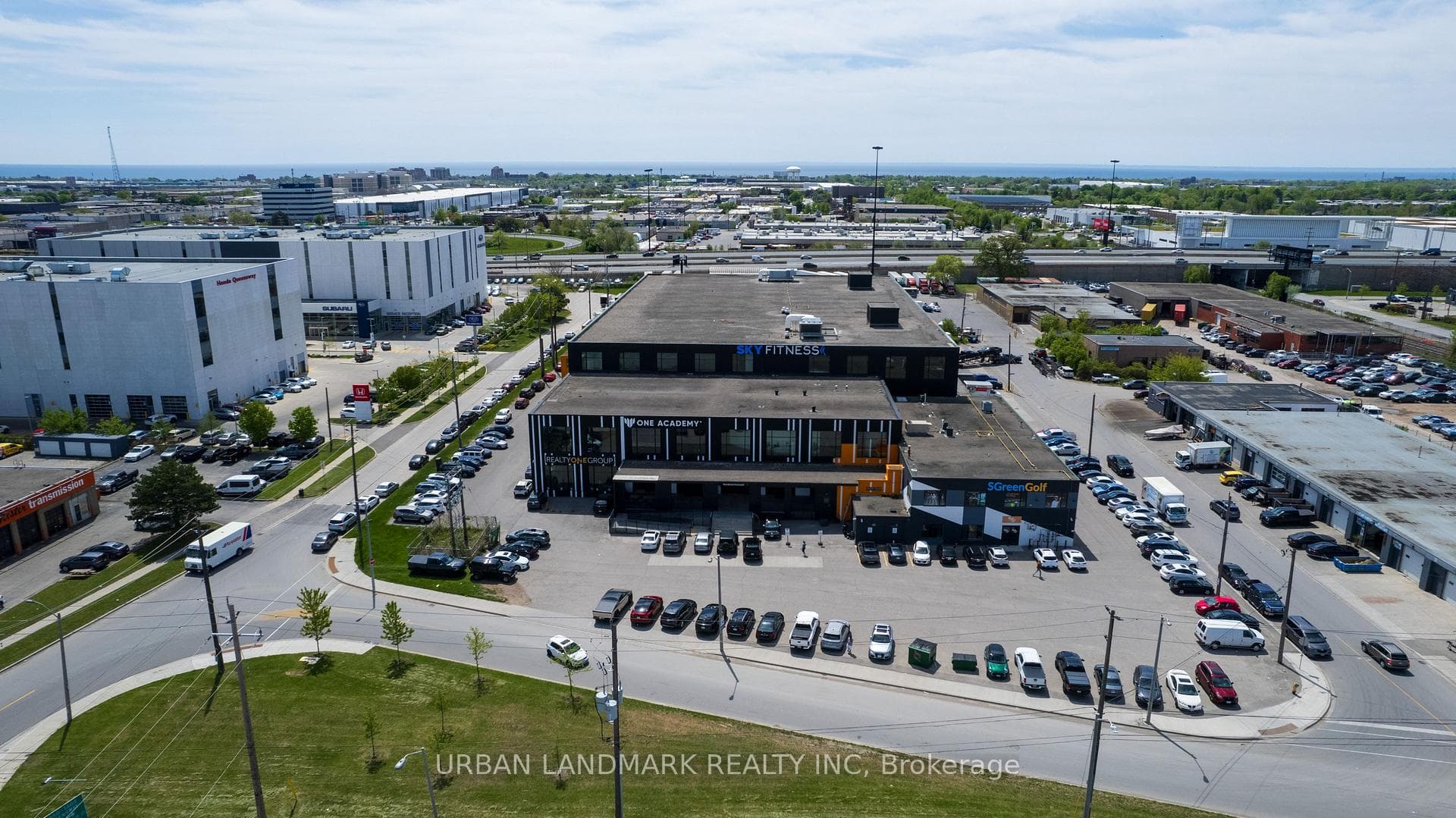 1377 The Queensway 300, Toronto, ON M8Z 1T1, Toronto W08 — photo 1