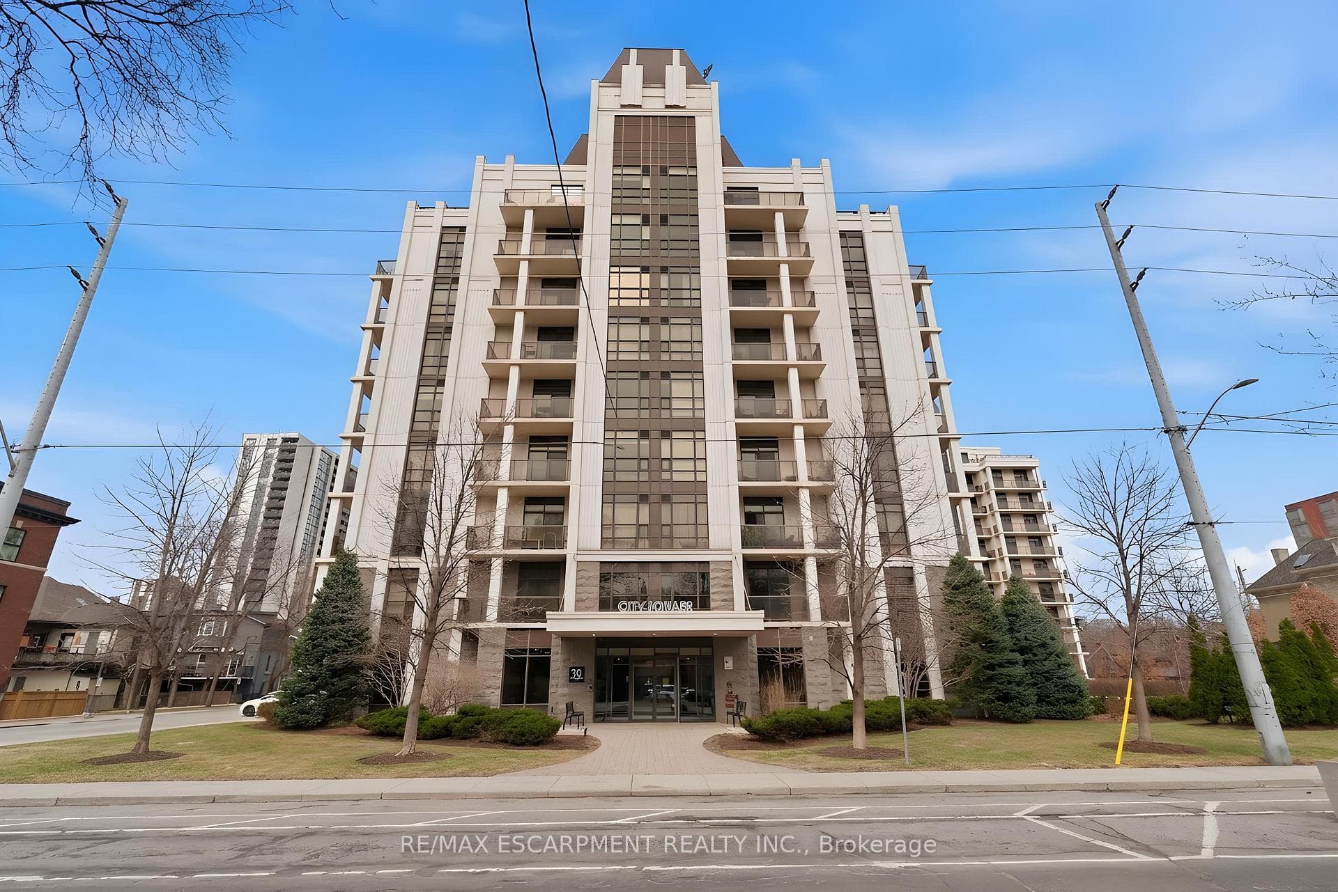 90 CHARLTON Avenue W PH1, Hamilton, ON L8P 0B4, Hamilton — photo 1