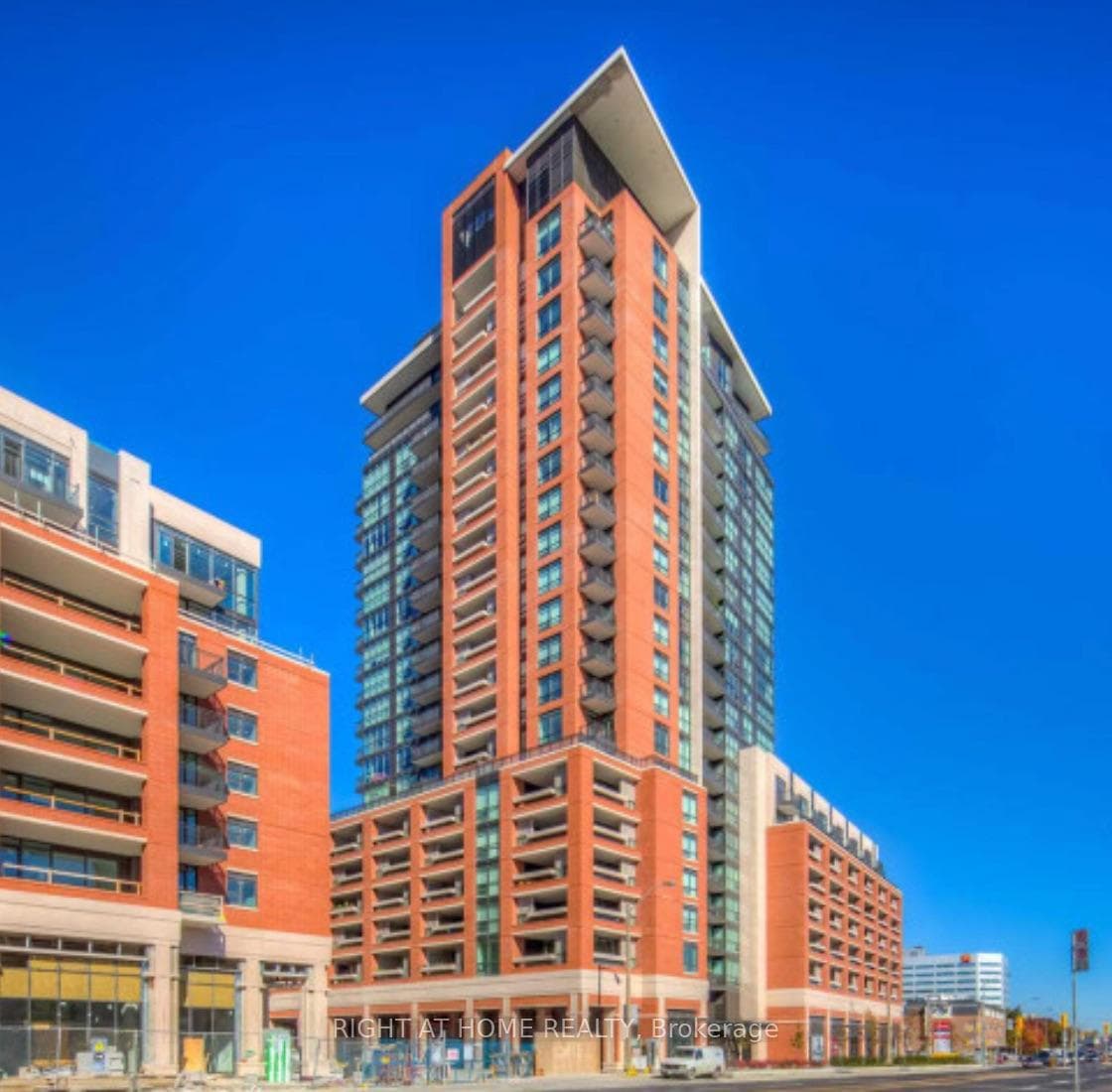 800 Lawrence Avenue W B-31, Toronto, ON M6A 0B1, Toronto W04 — photo 1