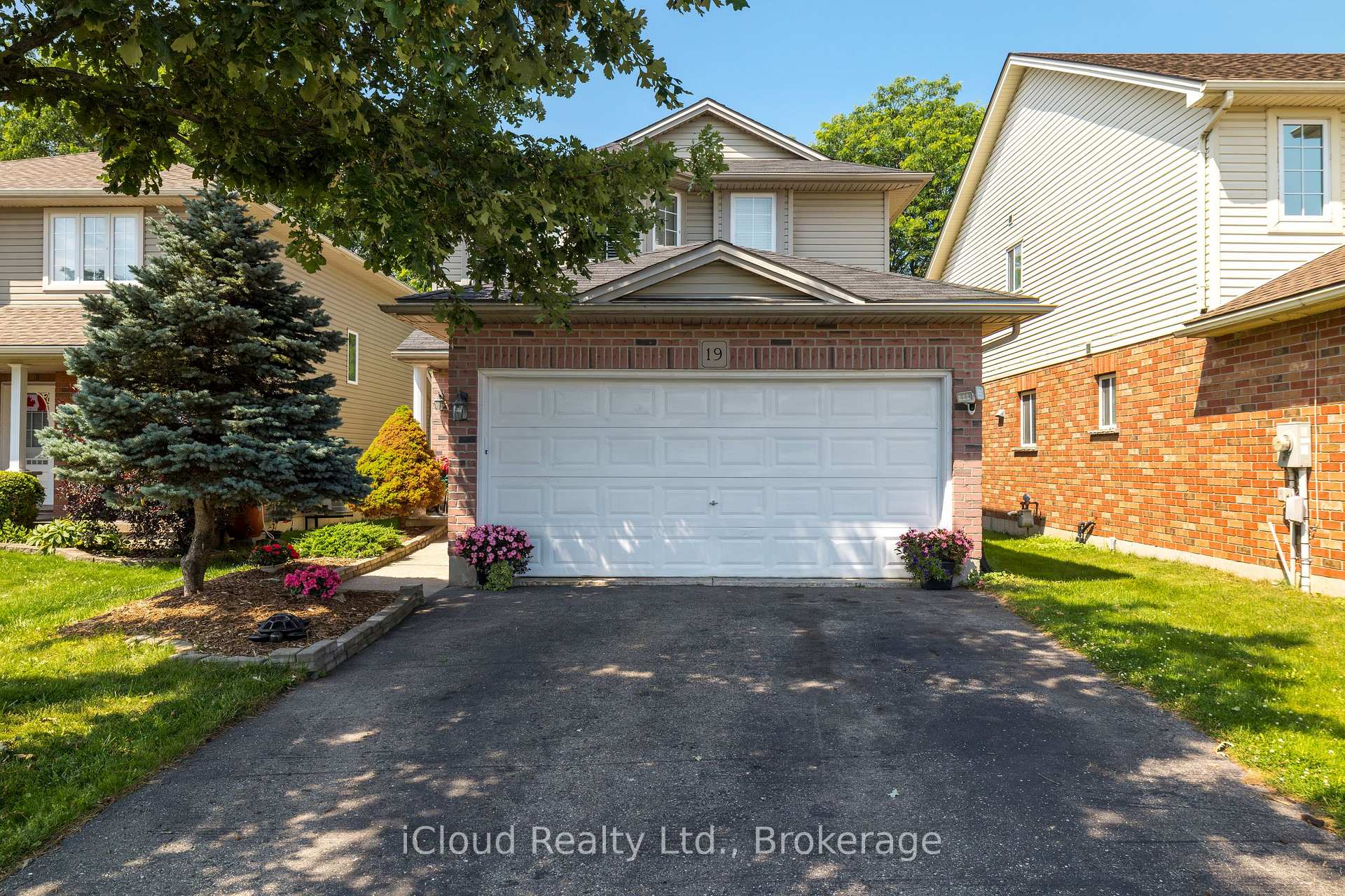 19 Crusoe Place, Ingersoll, ON N5C 4G2, Ingersoll — photo 1