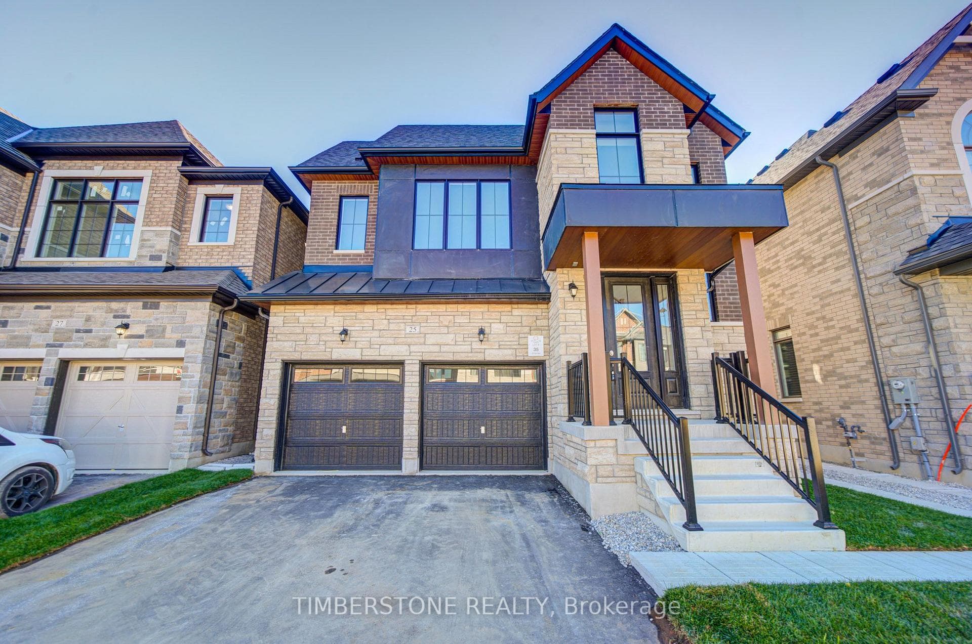 27 Raja Street, Brampton, ON L6P 4R8, Brampton — photo 1