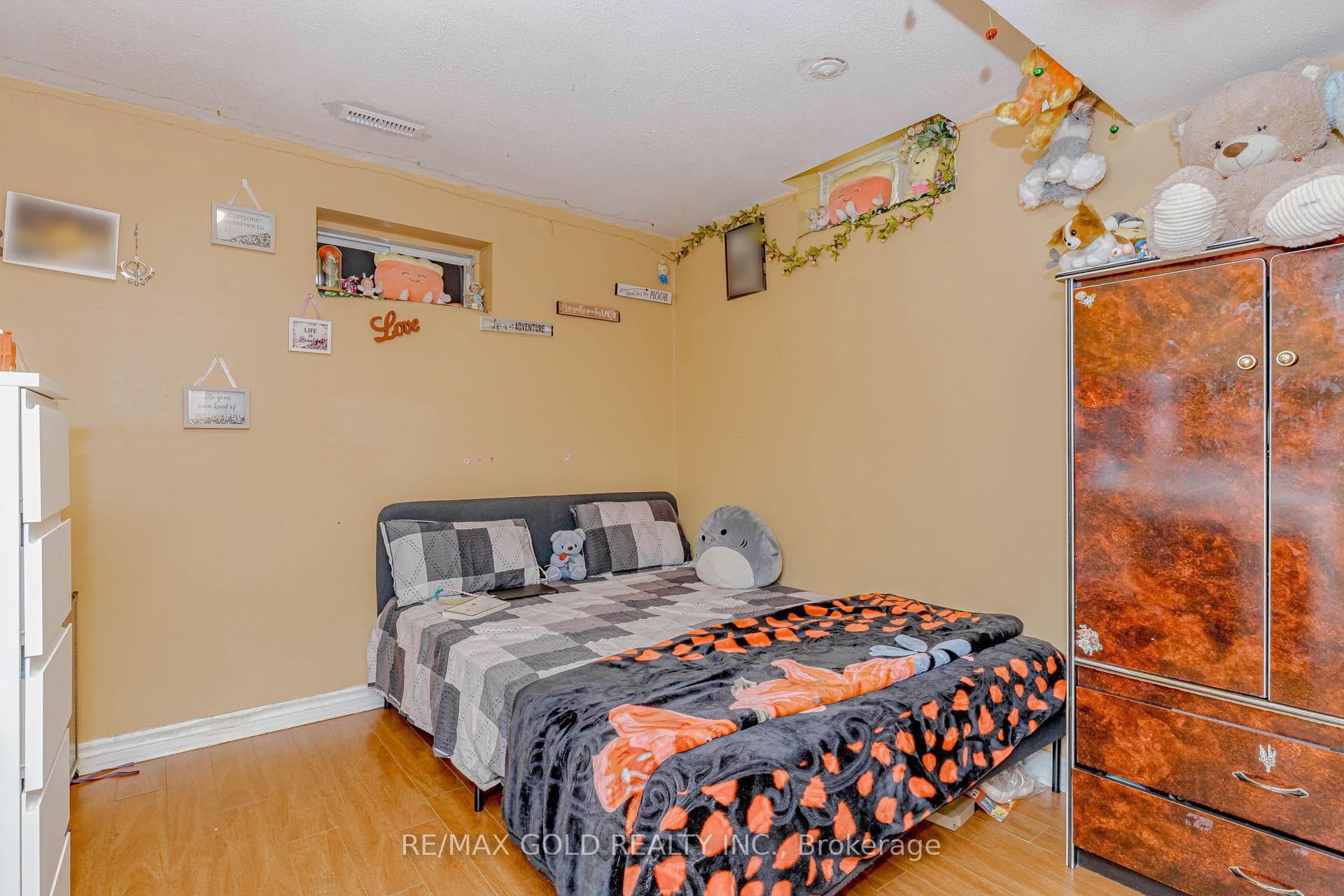 153 SW Cordgrass Crescent, Brampton, ON L6R 2A1, Brampton — photo 1