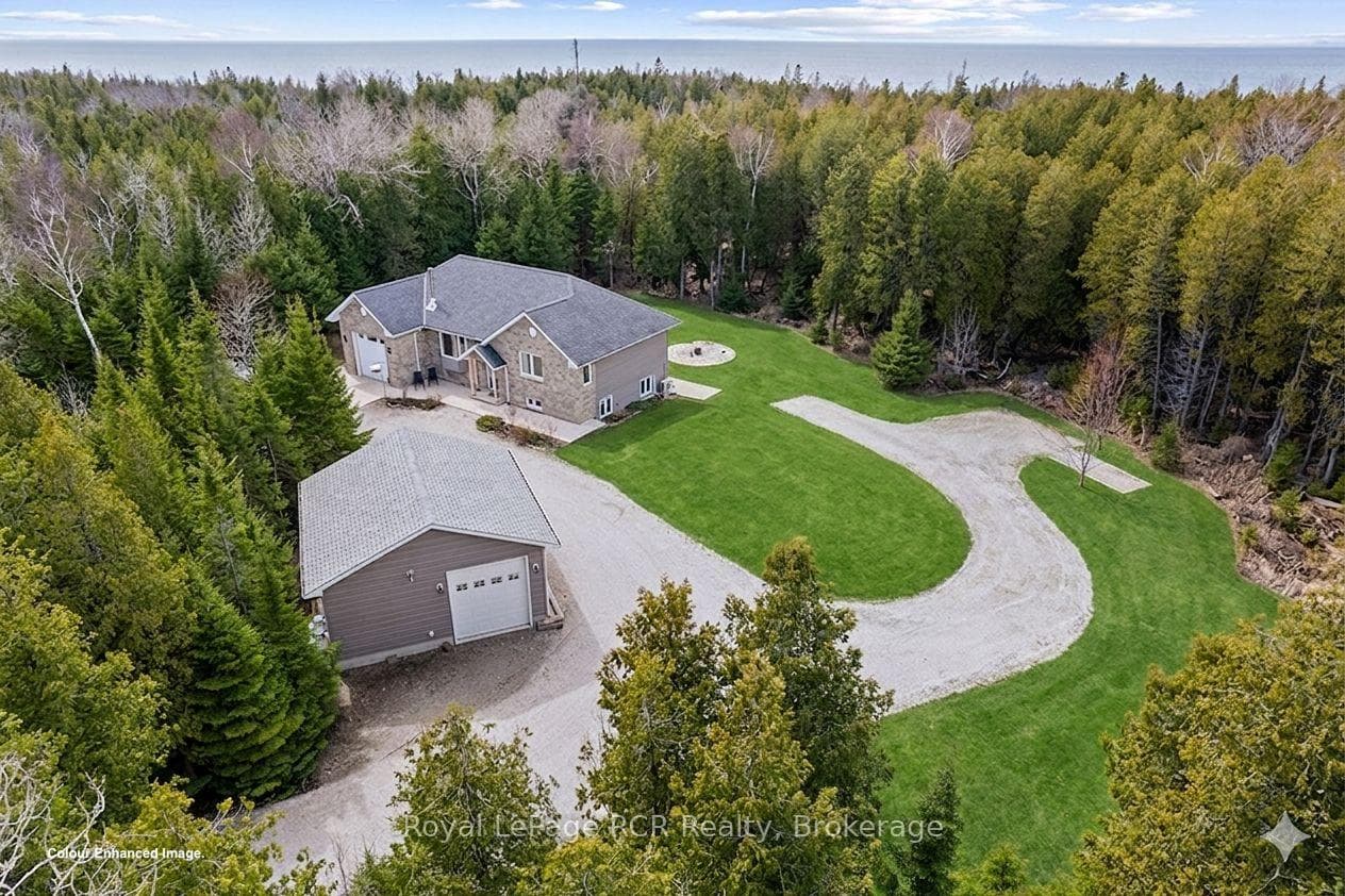 109 Pike Street, Northern Bruce Peninsula, ON N0H 1W0, Northern Bruce Peninsula — photo 1