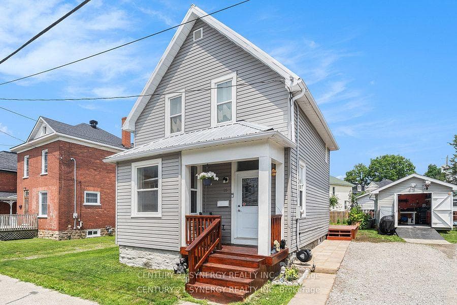 25 Kensington Avenue, Smiths Falls, ON K7A 2K6, Smiths Falls — photo 1