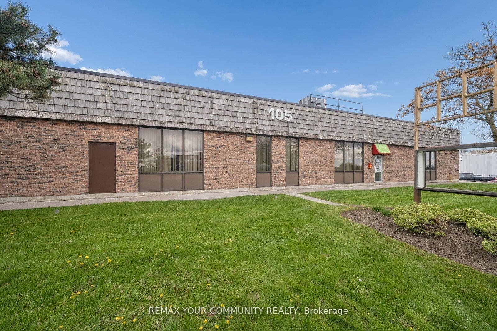 105 Consumers Drive UNITS A-J, Whitby, ON L1N 1C4, Whitby — photo 1