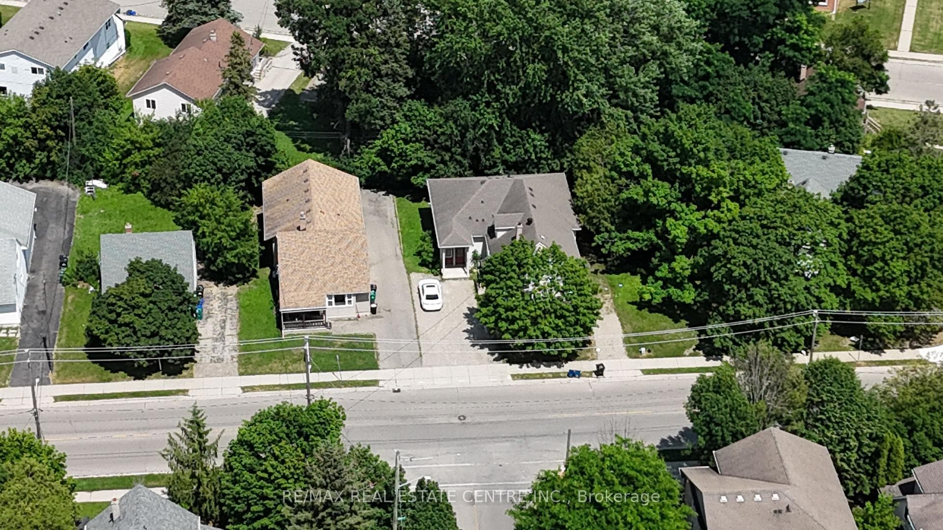 266 Hazel Street, Waterloo, ON N2L 3N9, Waterloo — photo 1