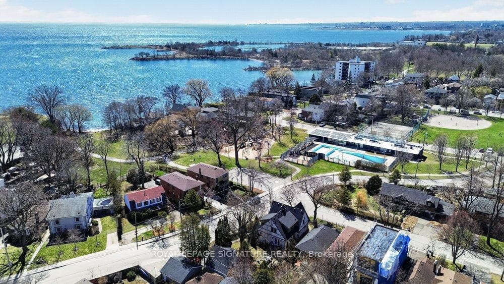 175B Lake Shore Drive, Toronto, ON M8V 2A1, Toronto W06 — photo 1