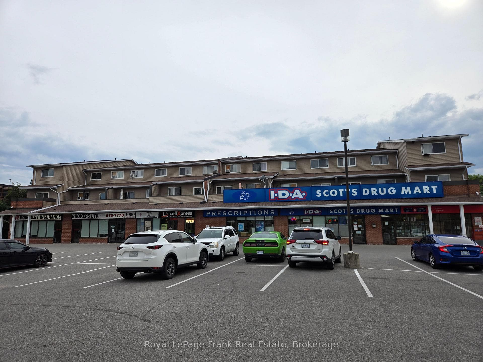 1000 Simcoe St Street N, Oshawa, ON L1G 4W4, Oshawa — photo 1