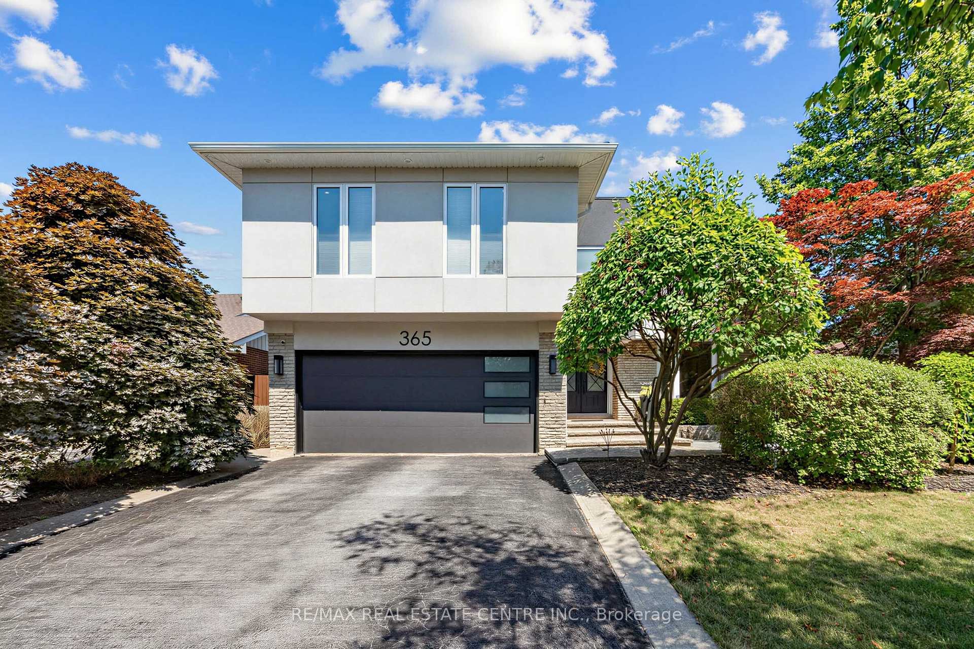 365 Lynn Place, Oakville, ON L6H 2C5, Oakville — photo 1