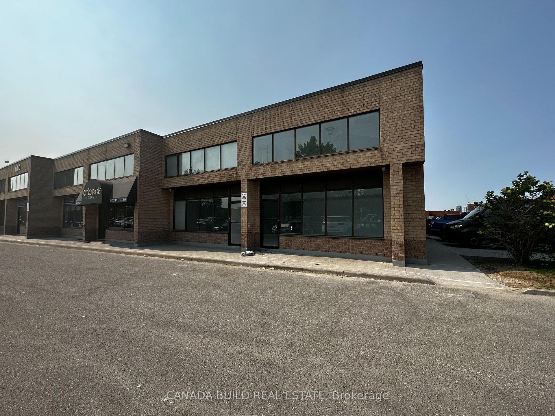 160 Cidermill Avenue 7, Vaughan, ON L4K 4K5, Vaughan — photo 1